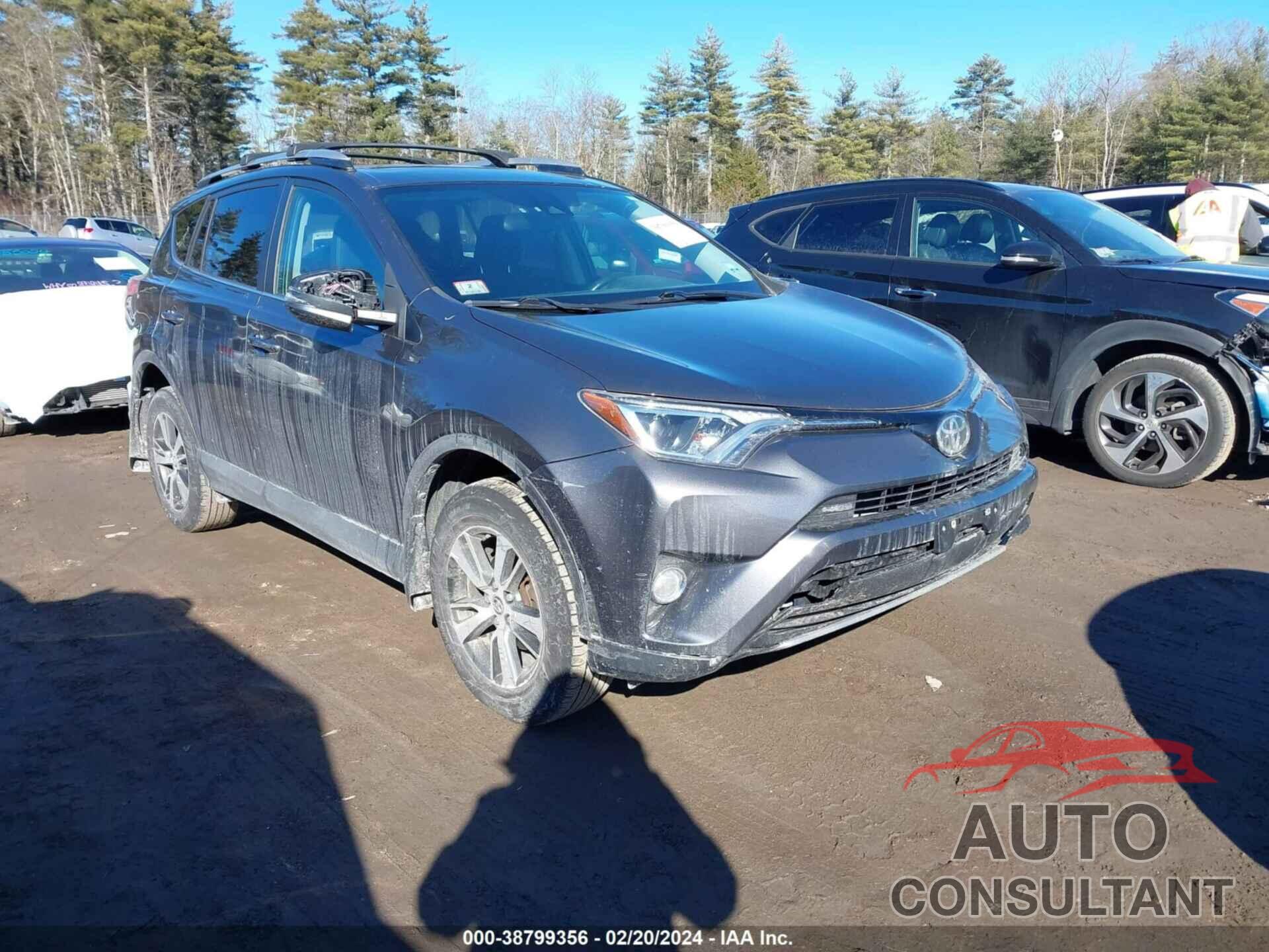 TOYOTA RAV4 2018 - 2T3RFREV1JW826951
