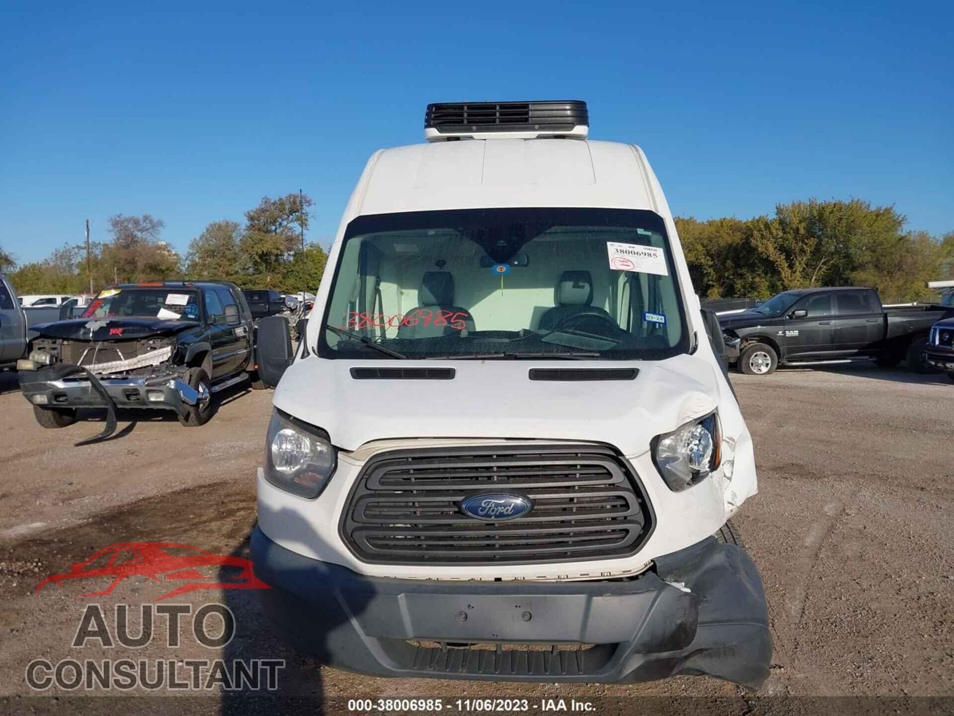 FORD TRANSIT 2017 - 1FTYR2XM1HKB06843