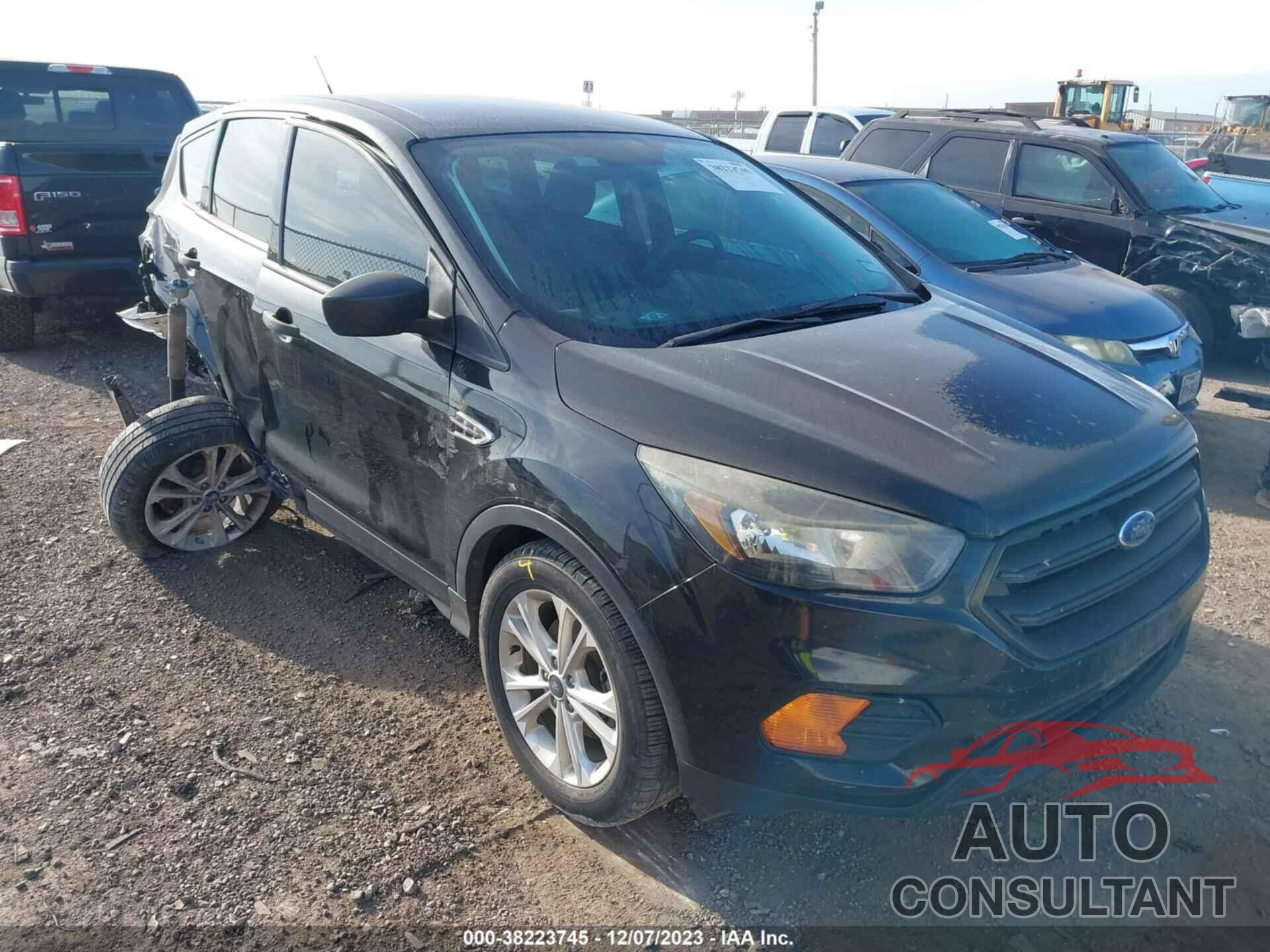 FORD ESCAPE 2018 - 1FMCU0F72JUA71471