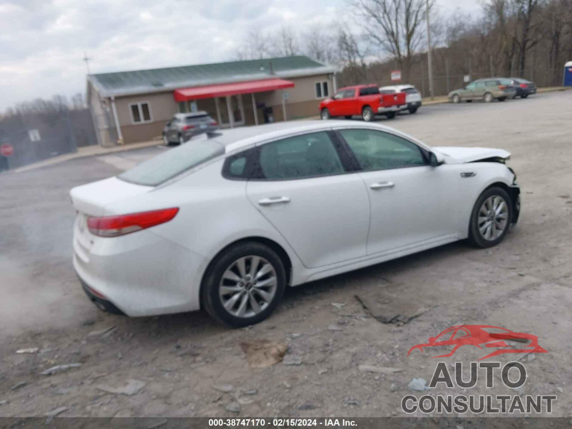 KIA OPTIMA 2018 - 5XXGU4L35JG273631