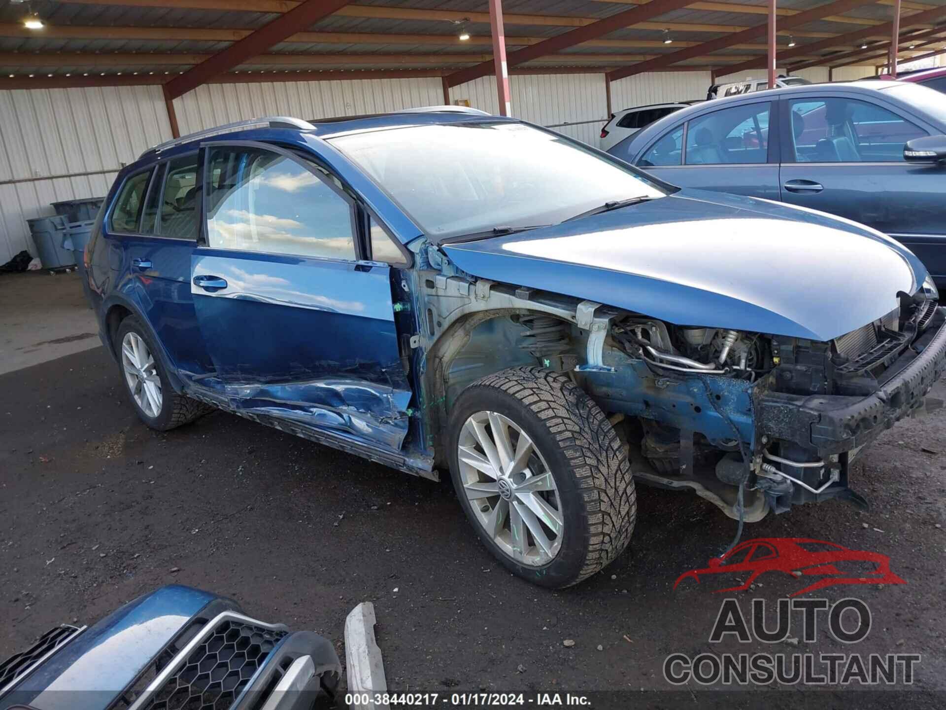 VOLKSWAGEN GOLF ALLTRACK 2018 - 3VWH17AU2JM755611