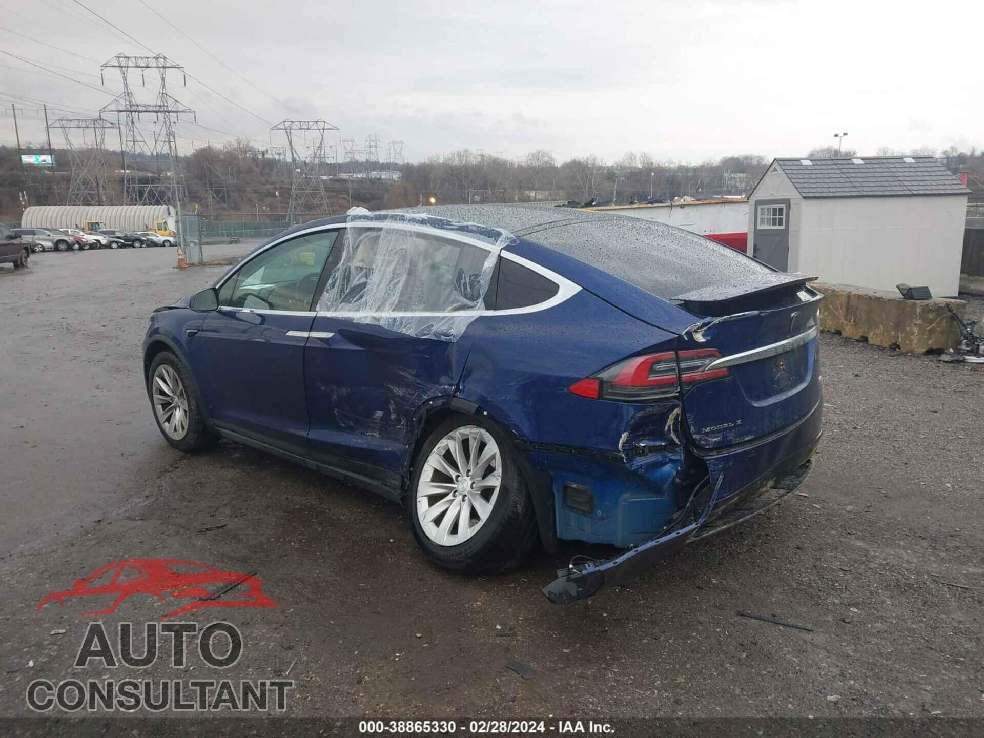 TESLA MODEL X 2017 - 5YJXCBE21HF065612