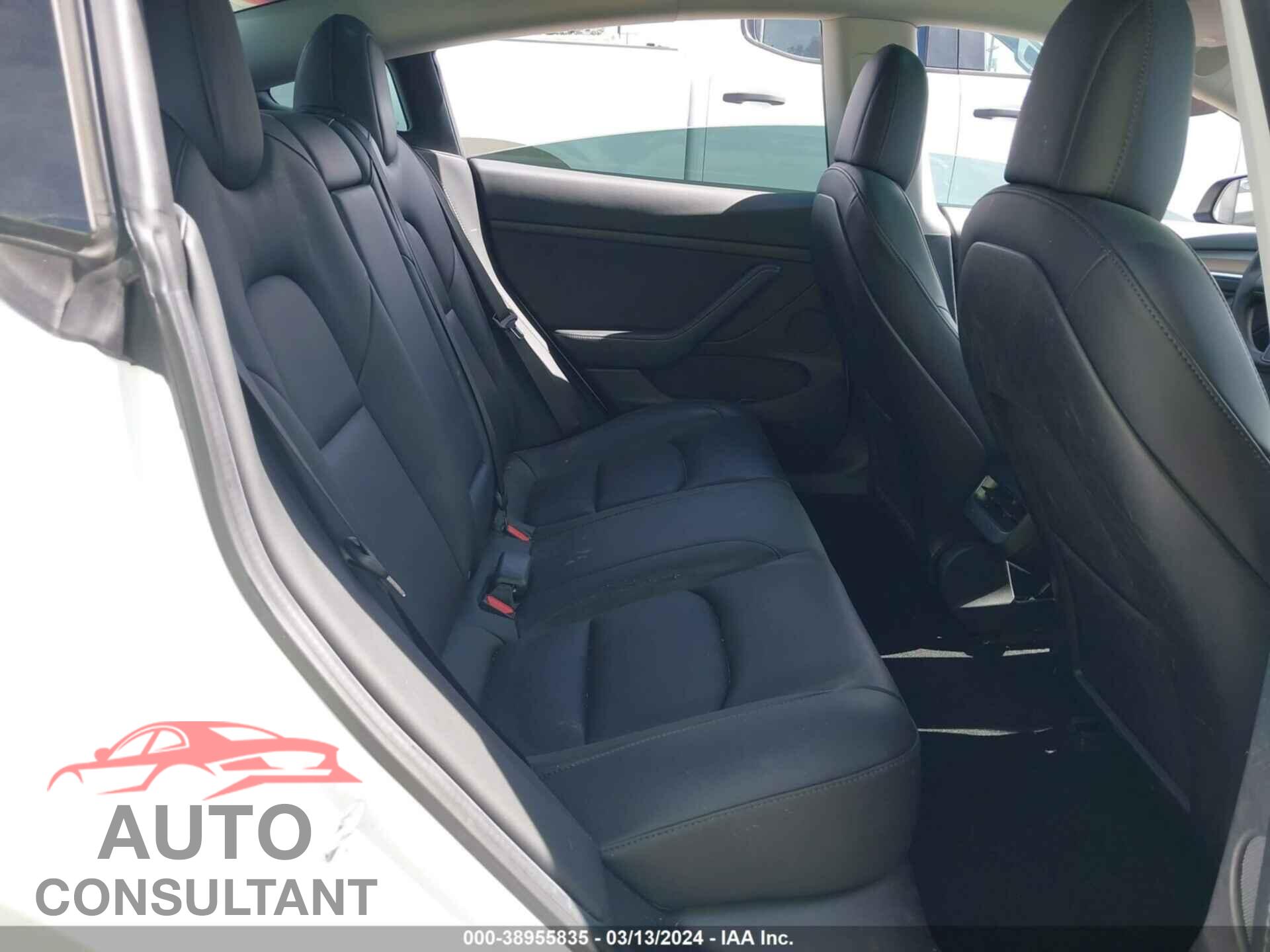 TESLA MODEL 3 2021 - 5YJ3E1EA2MF076137