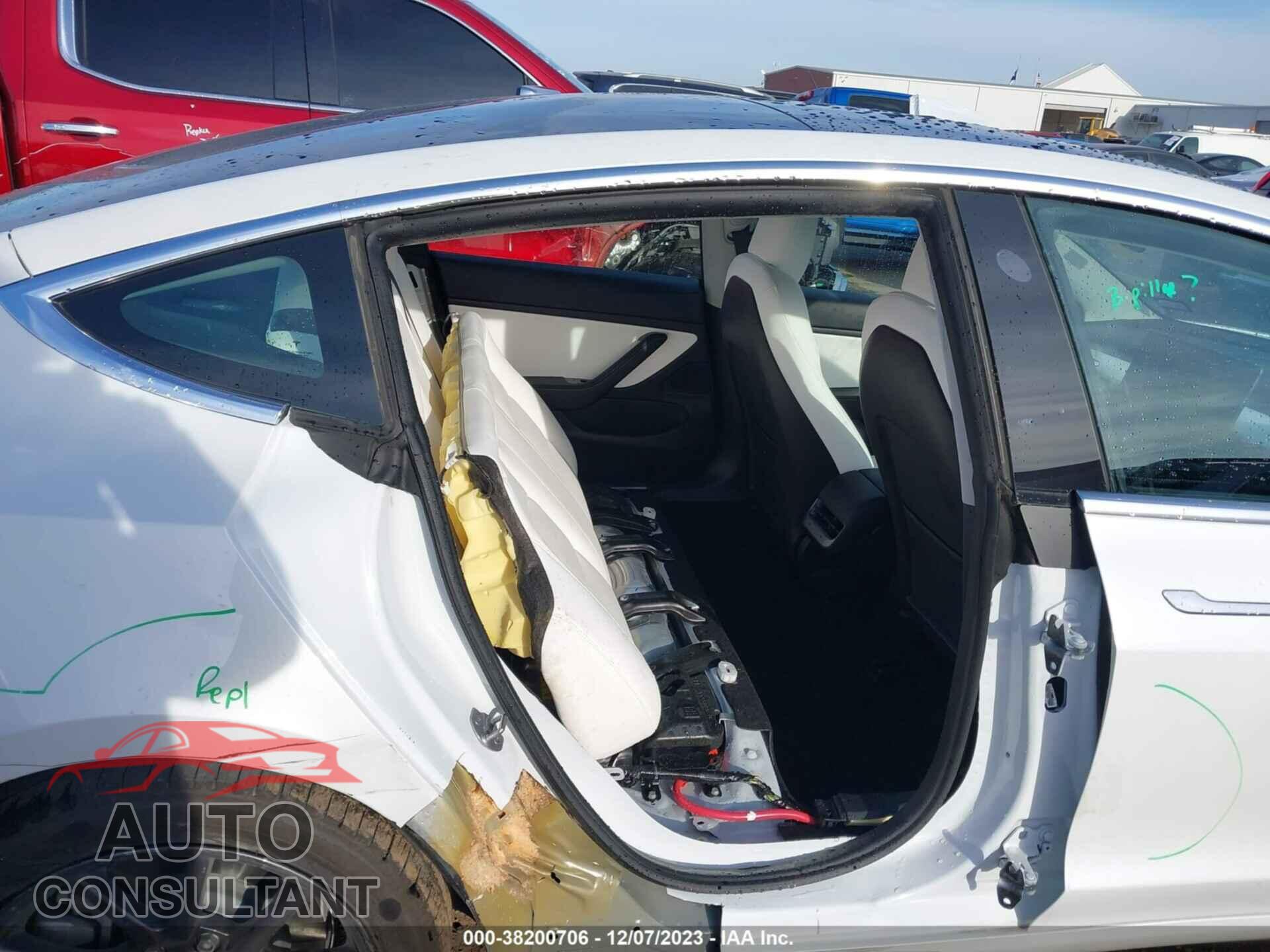 TESLA MODEL 3 2020 - 5YJ3E1EA2LF718208