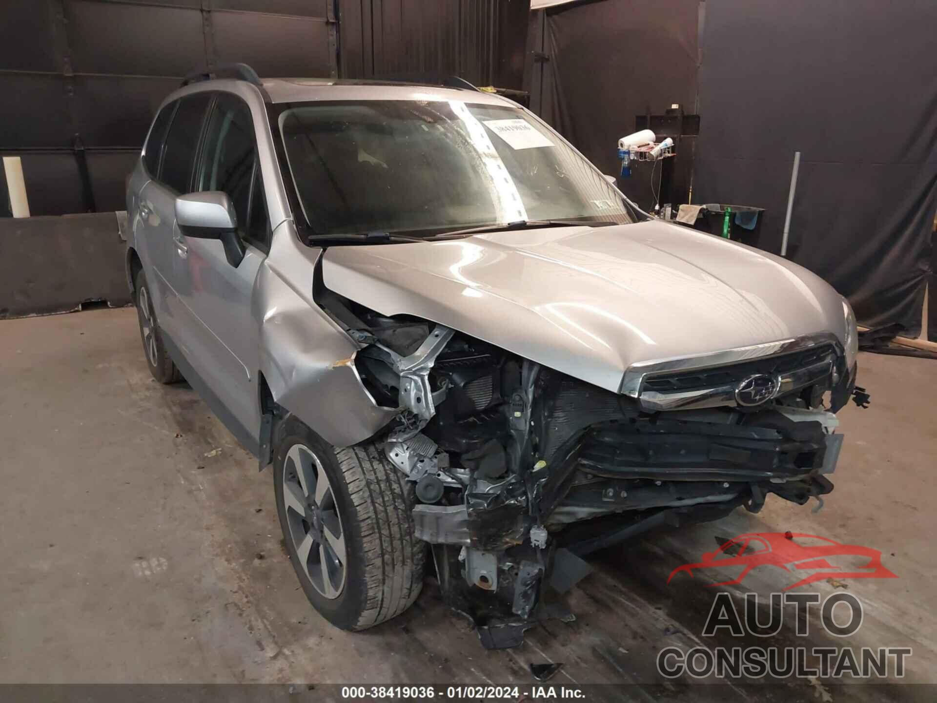 SUBARU FORESTER 2018 - JF2SJAEC1JH598313