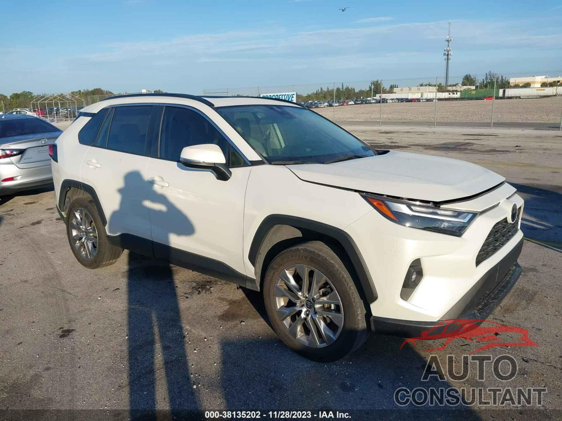 TOYOTA RAV4 2022 - 2T3C1RFV8NW217445