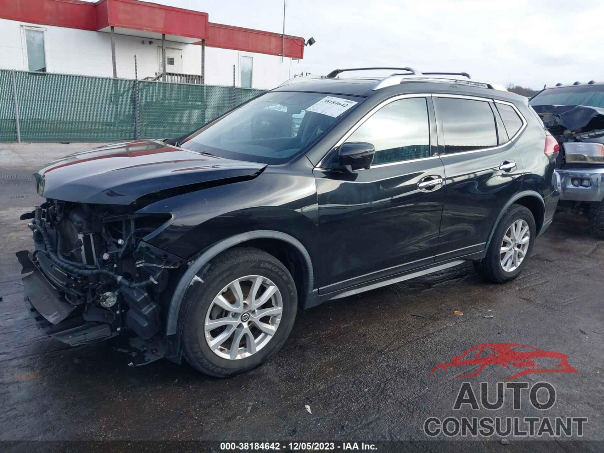 NISSAN ROGUE 2018 - JN8AT2MV1JW316961