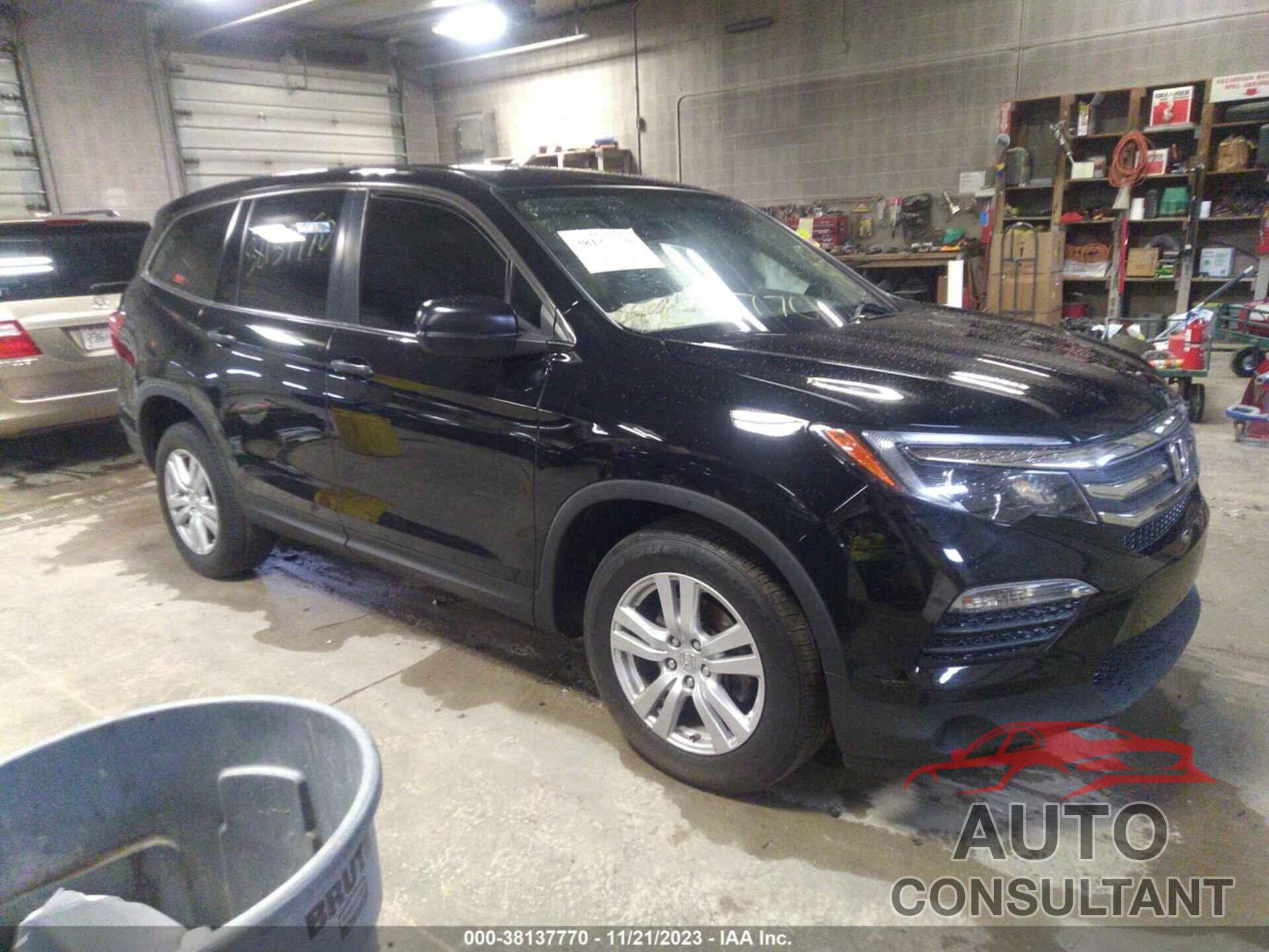 HONDA PILOT 2018 - 5FNYF6H16JB070722