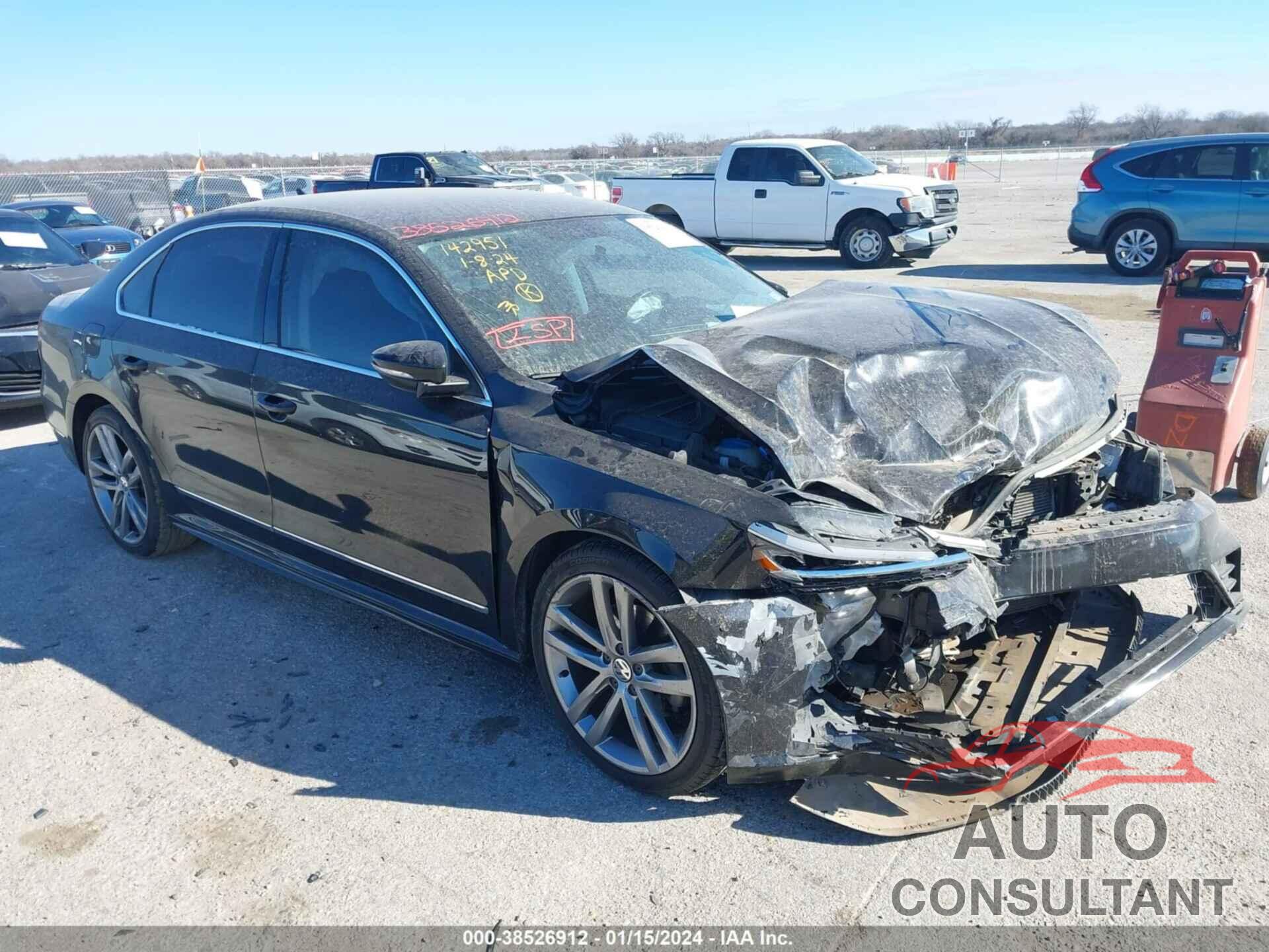 VOLKSWAGEN PASSAT 2017 - 1VWDT7A31HC036913