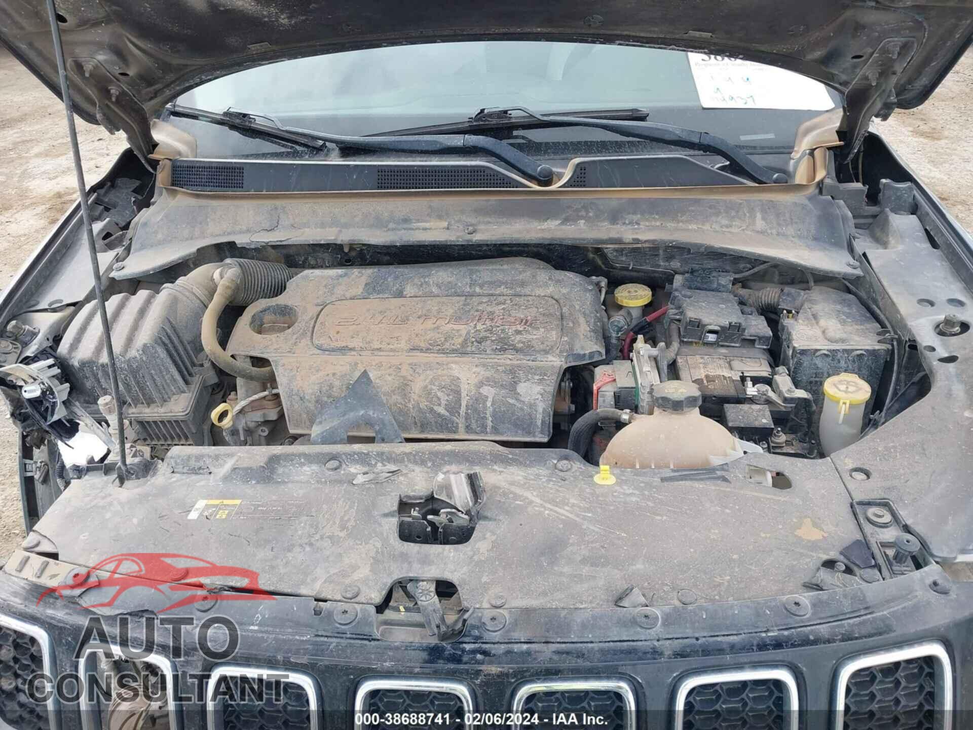 JEEP COMPASS 2018 - 3C4NJCBB2JT139845