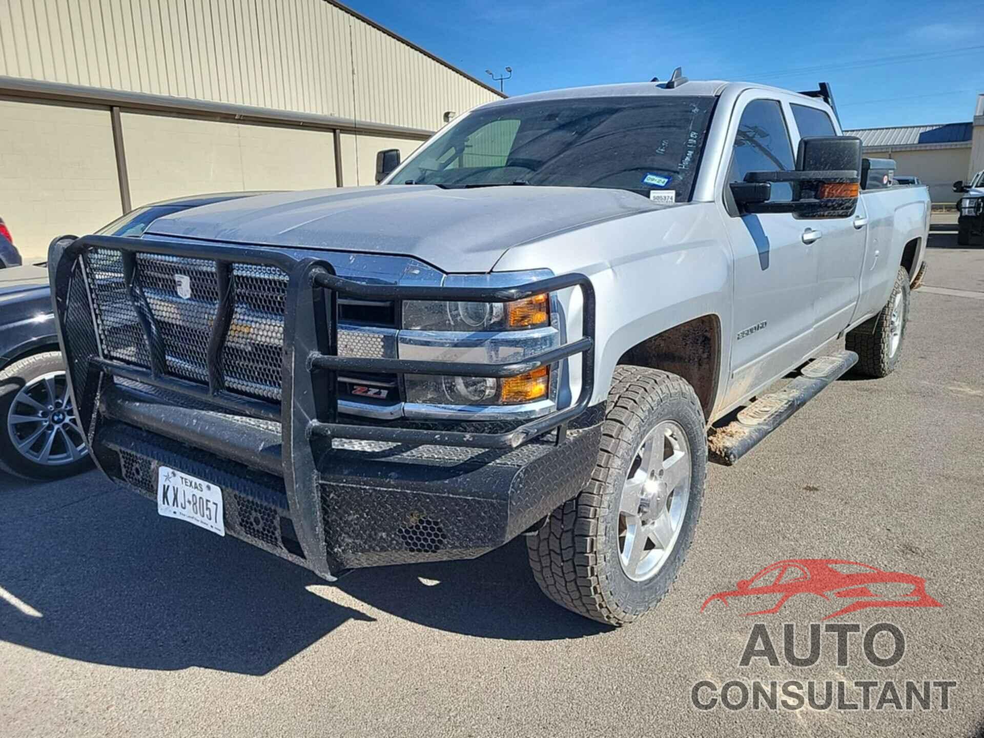 CHEVROLET SILVERADO 2500HD 2018 - 1GC1KVEG0JF230475