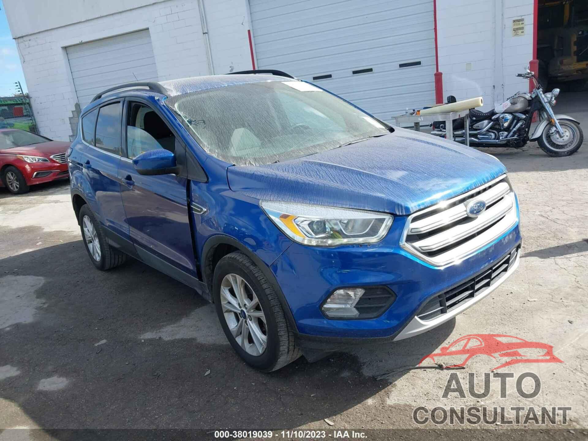 FORD ESCAPE 2017 - 1FMCU0GD9HUE45556