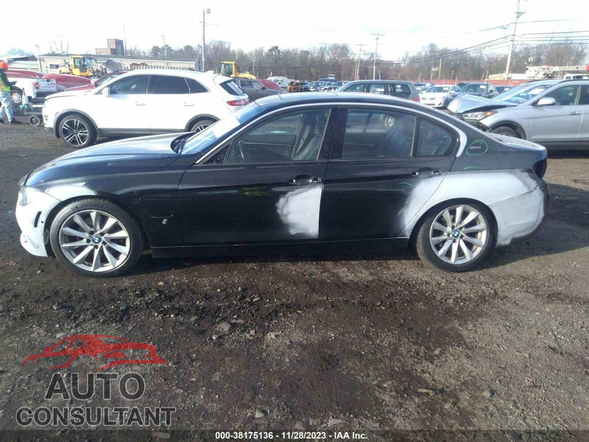 BMW 330E 2017 - WBA8E1C33HA156830