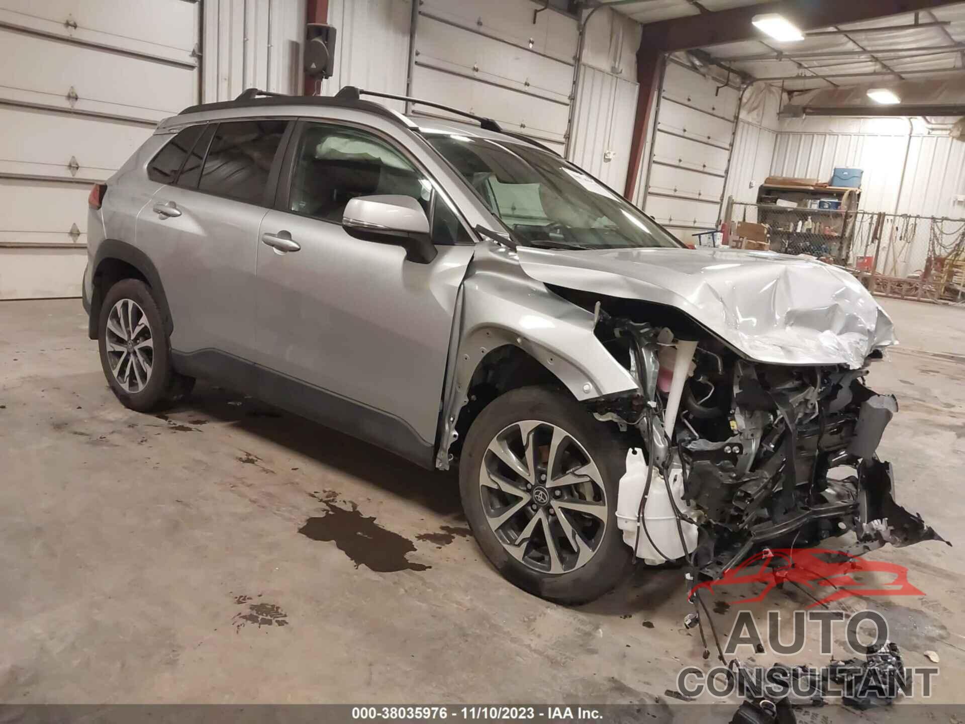 TOYOTA COROLLA CROSS 2022 - 7MUDAABG7NV005303