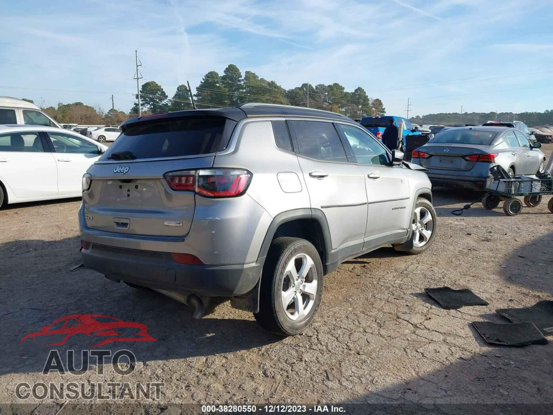 JEEP COMPASS 2018 - 3C4NJDBB4JT231867