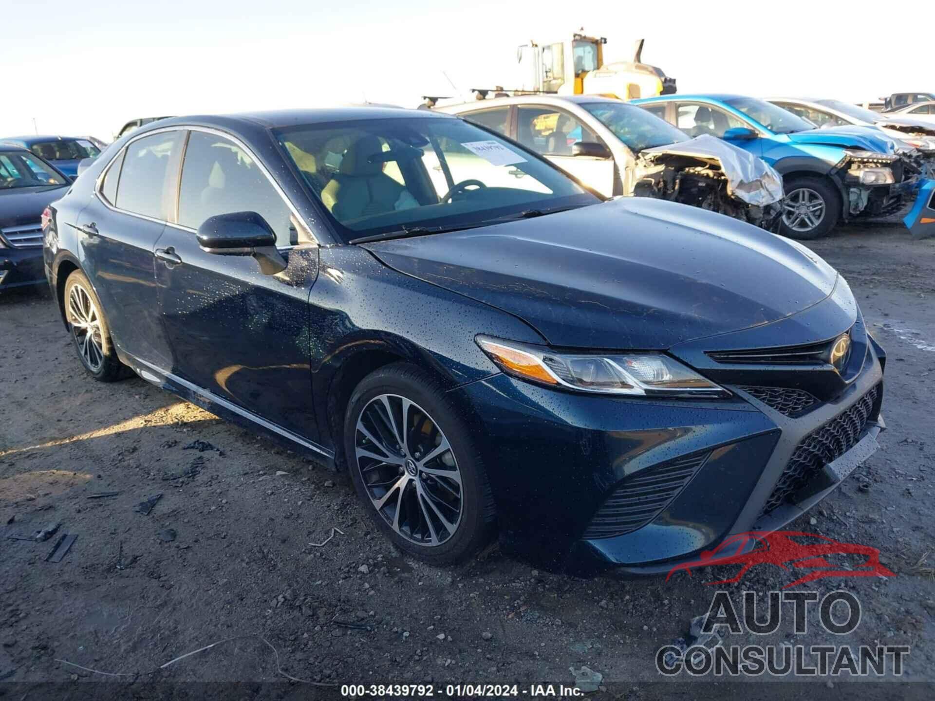 TOYOTA CAMRY 2019 - 4T1B11HK4KU747044