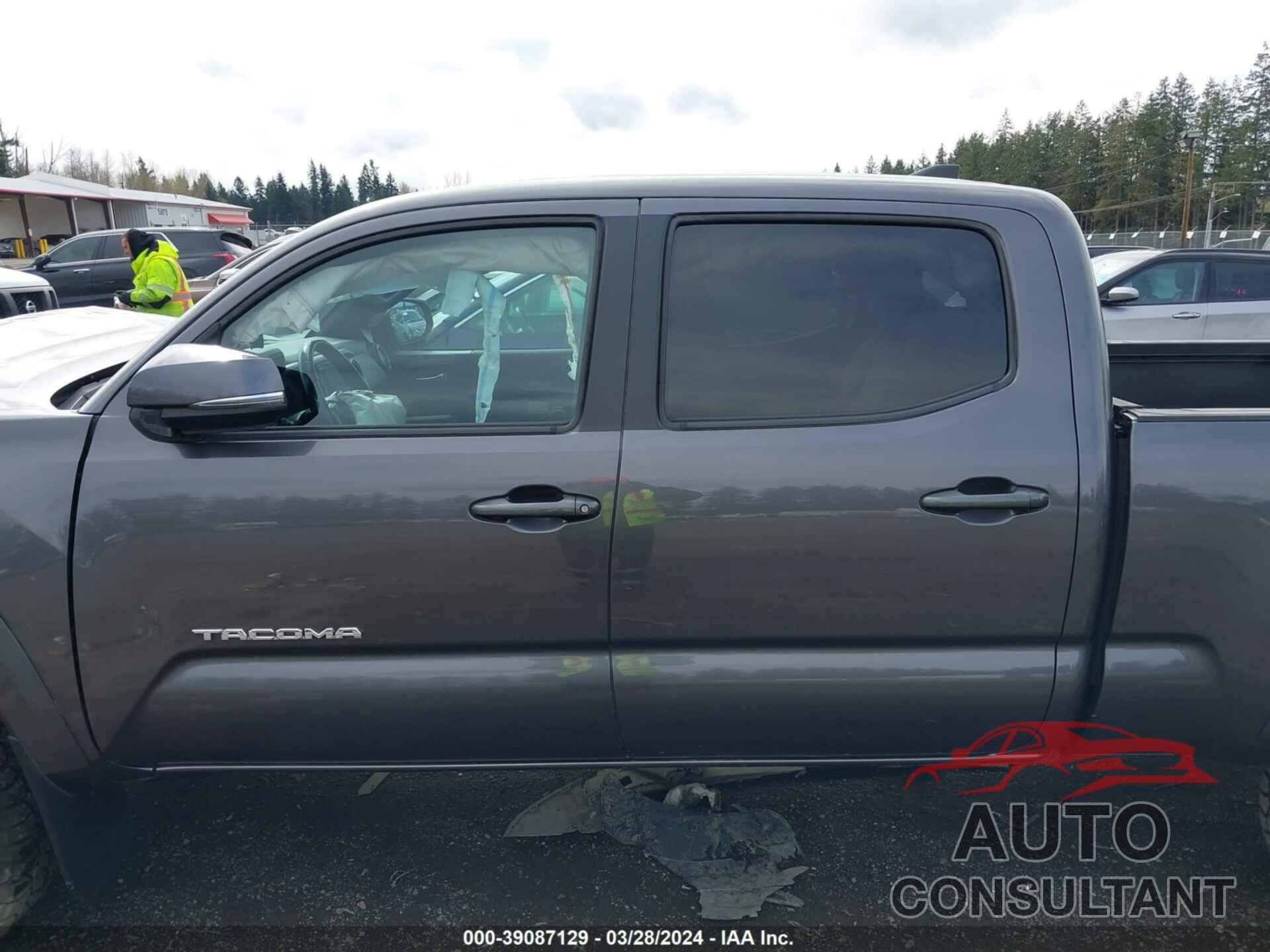 TOYOTA TACOMA 2016 - 5TFDZ5BN0GX010056