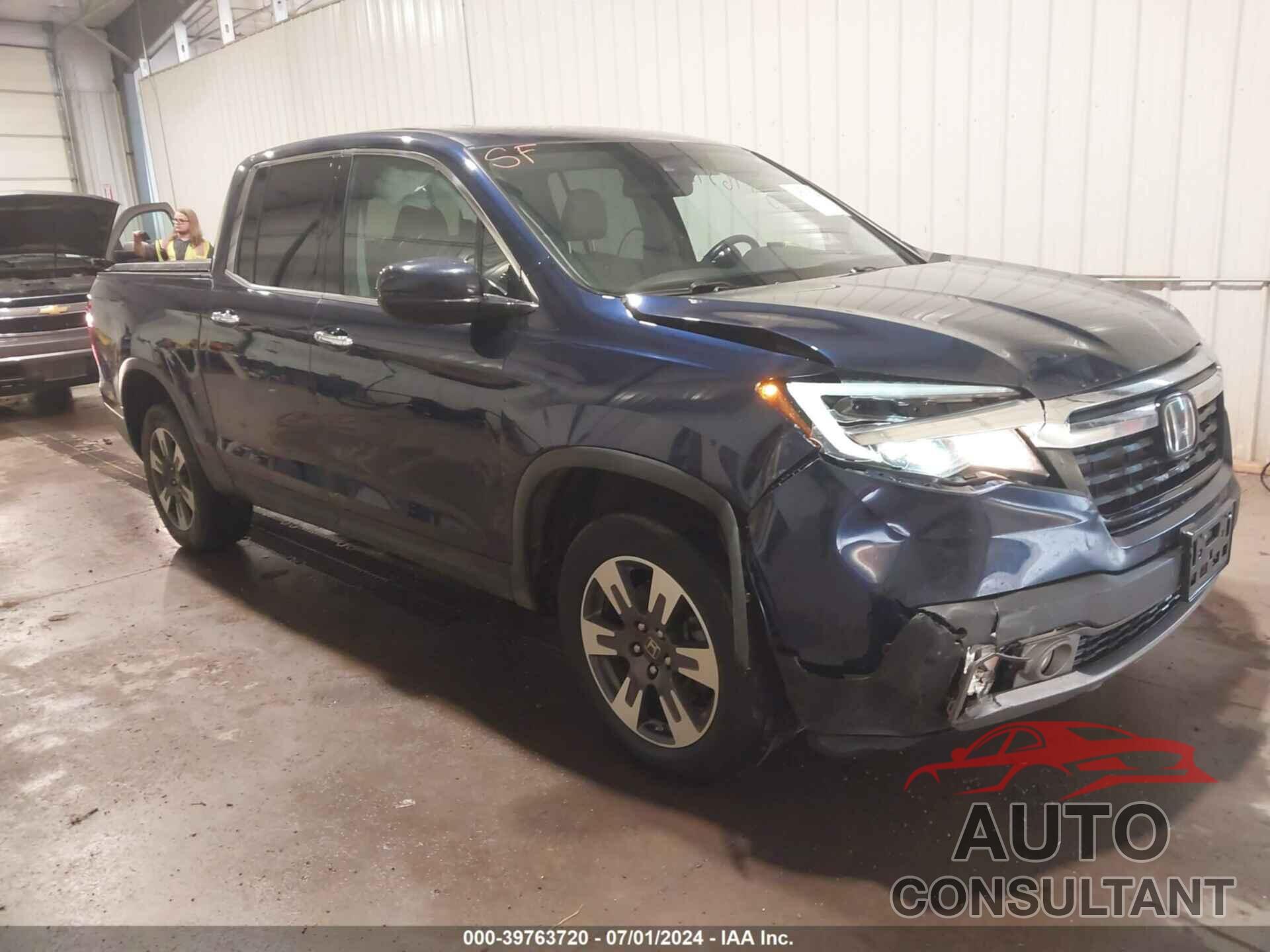 HONDA RIDGELINE 2018 - 5FPYK3F74JB010656