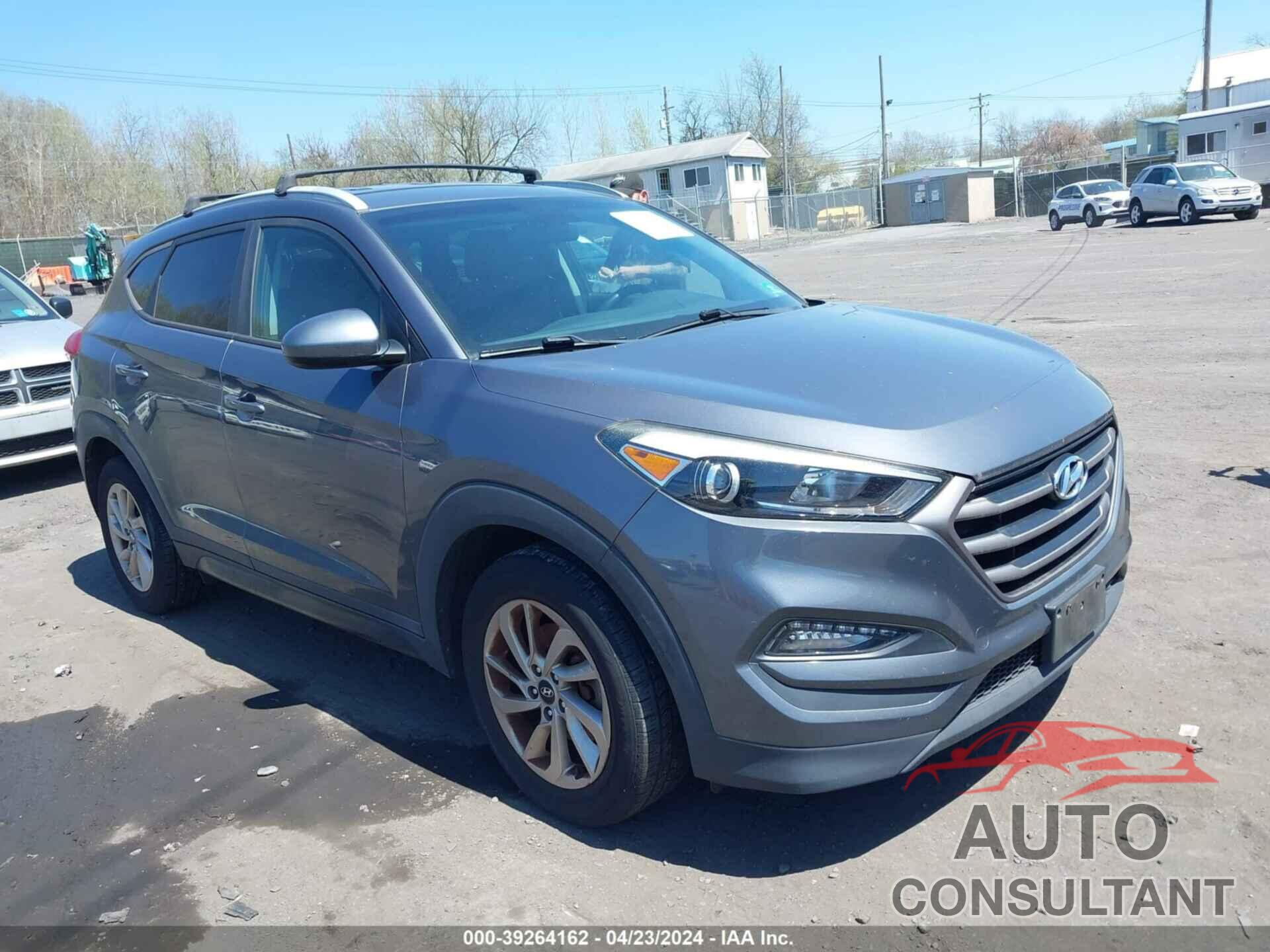 HYUNDAI TUCSON 2016 - KM8J3CA49GU145129