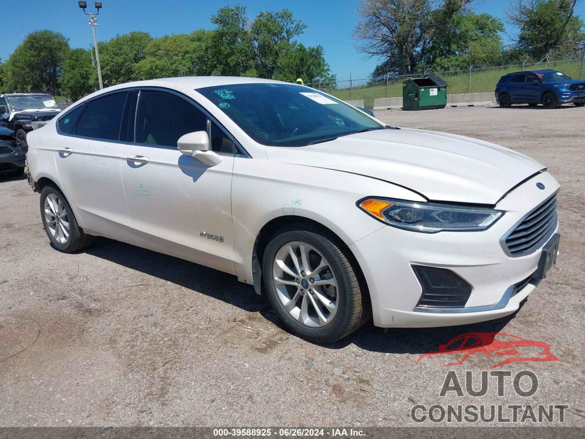 FORD FUSION HYBRID 2019 - 3FA6P0MUXKR272843