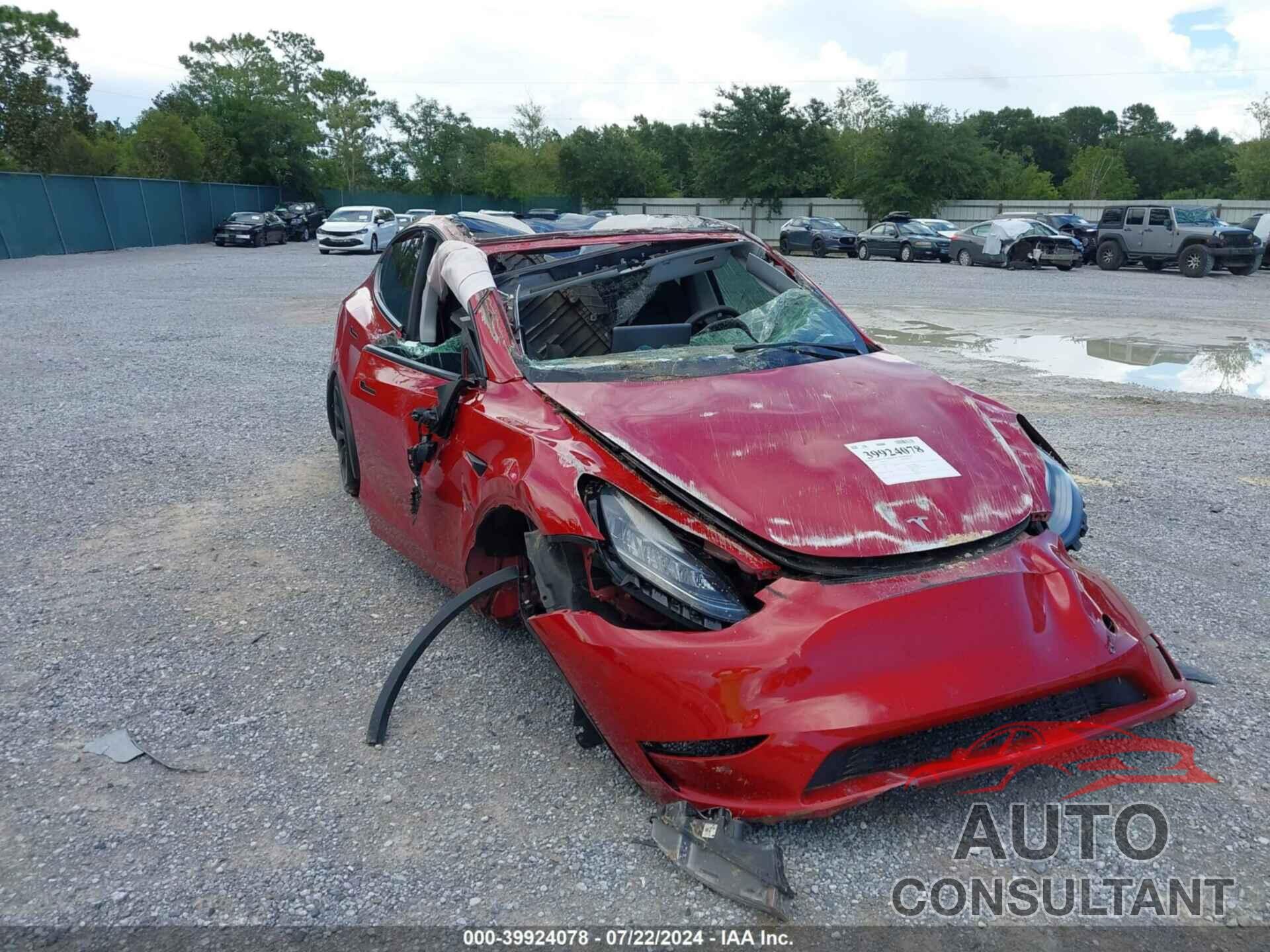 TESLA MODEL Y 2021 - 5YJYGDEE3MF175246