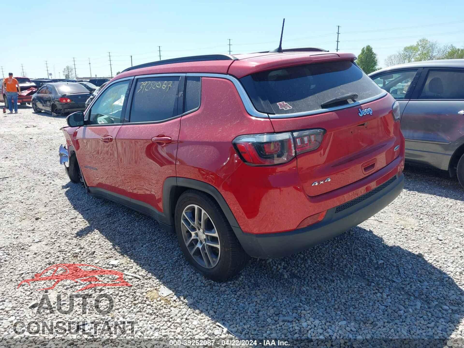 JEEP COMPASS 2018 - 3C4NJDBB8JT142903