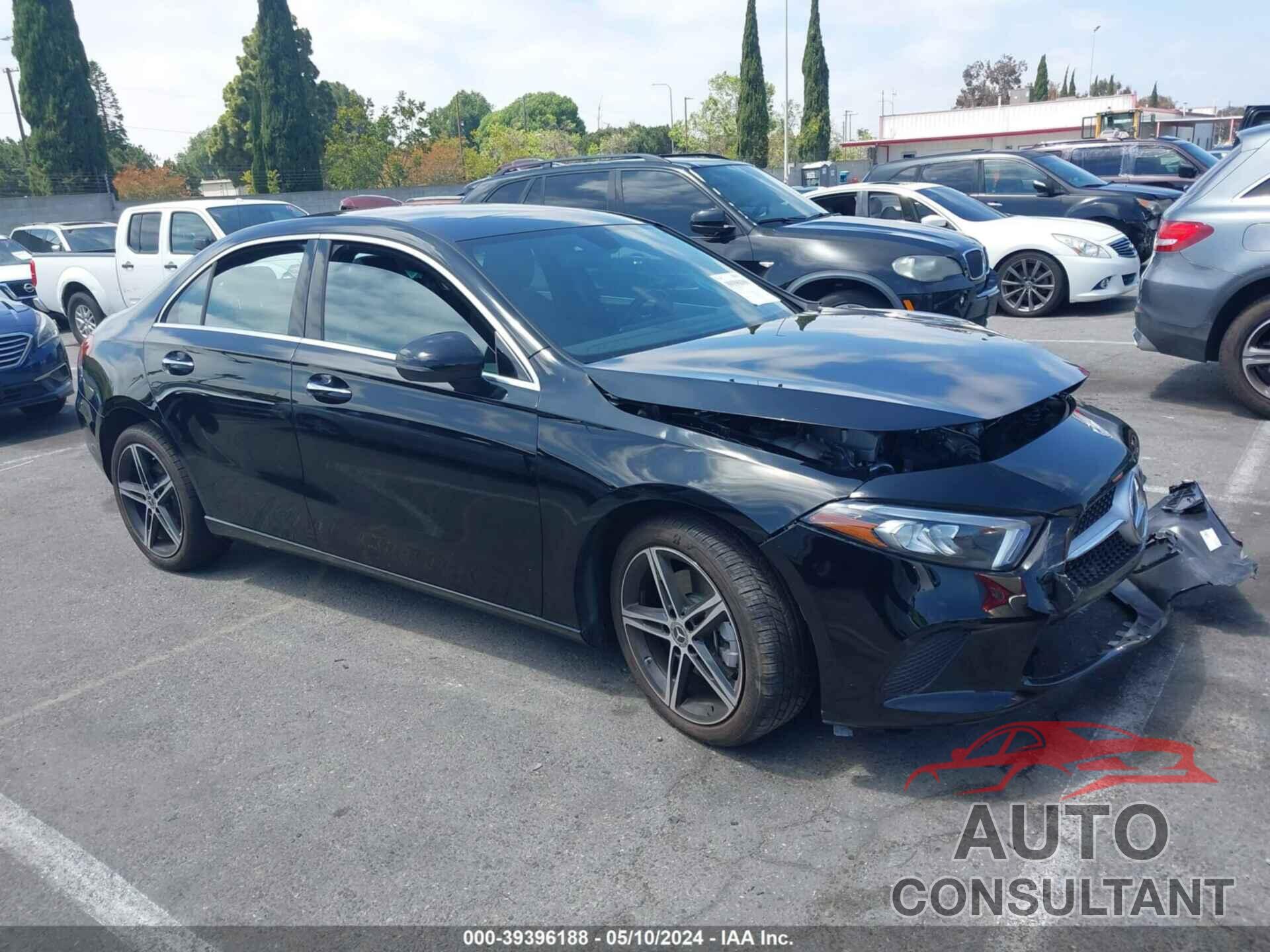 MERCEDES-BENZ A 2022 - W1K3G4EB2NJ357813