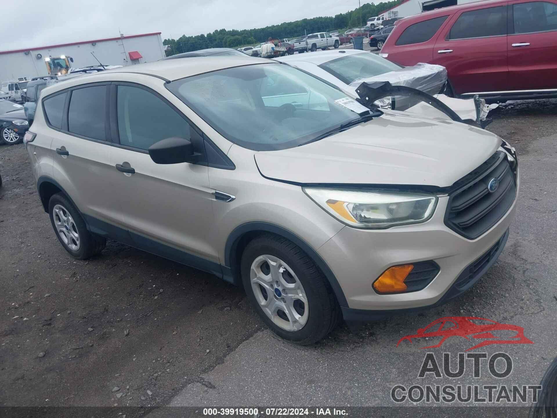 FORD ESCAPE 2017 - 1FMCU0F77HUA18632