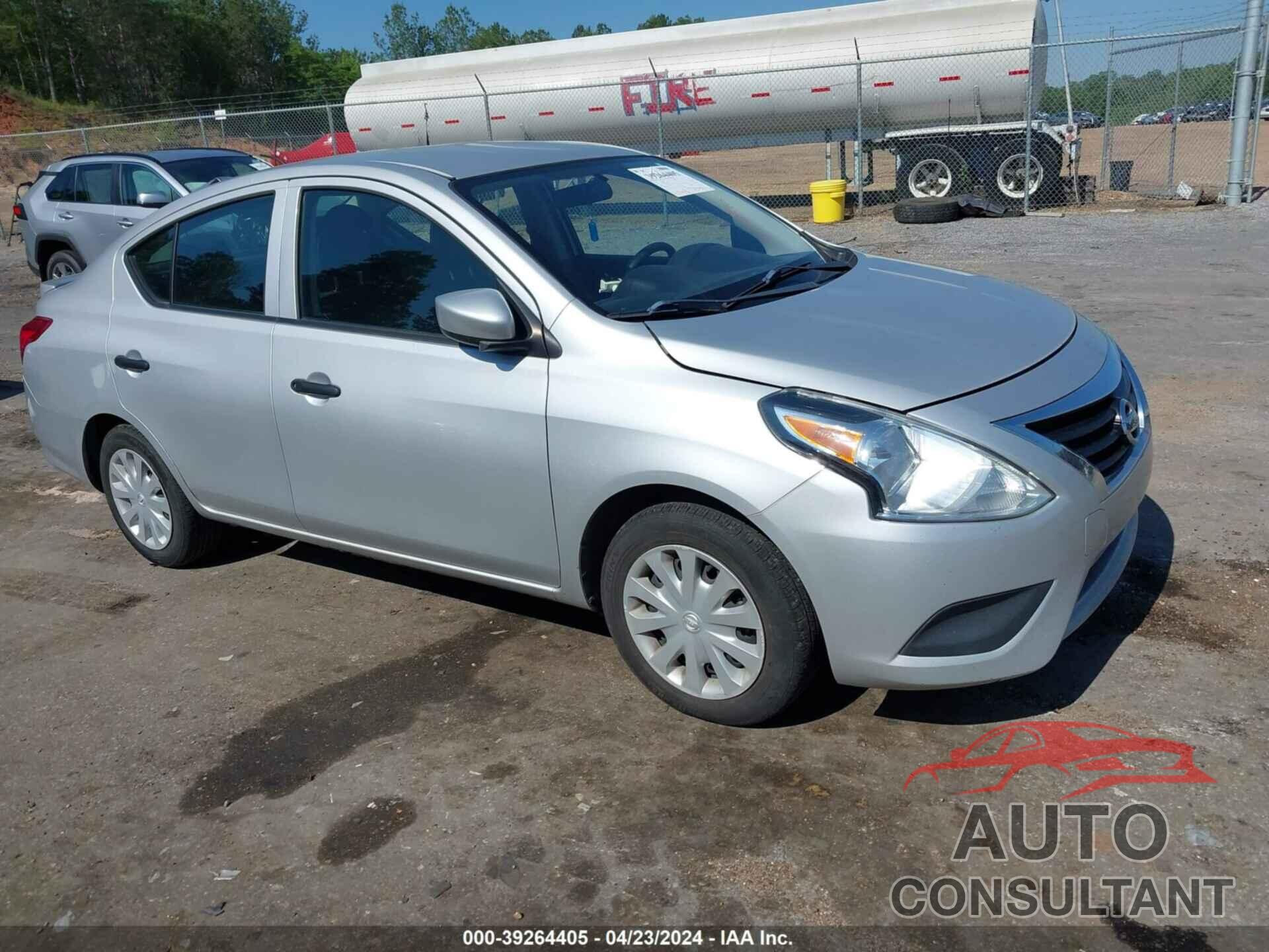 NISSAN VERSA 2018 - 3N1CN7APXJL834903