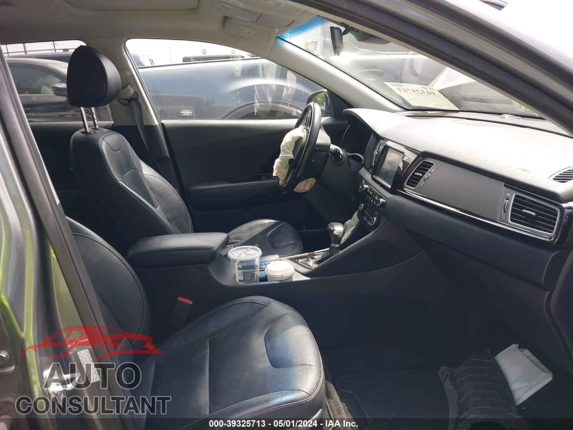 KIA NIRO 2017 - KNDCE3LC5H5072736
