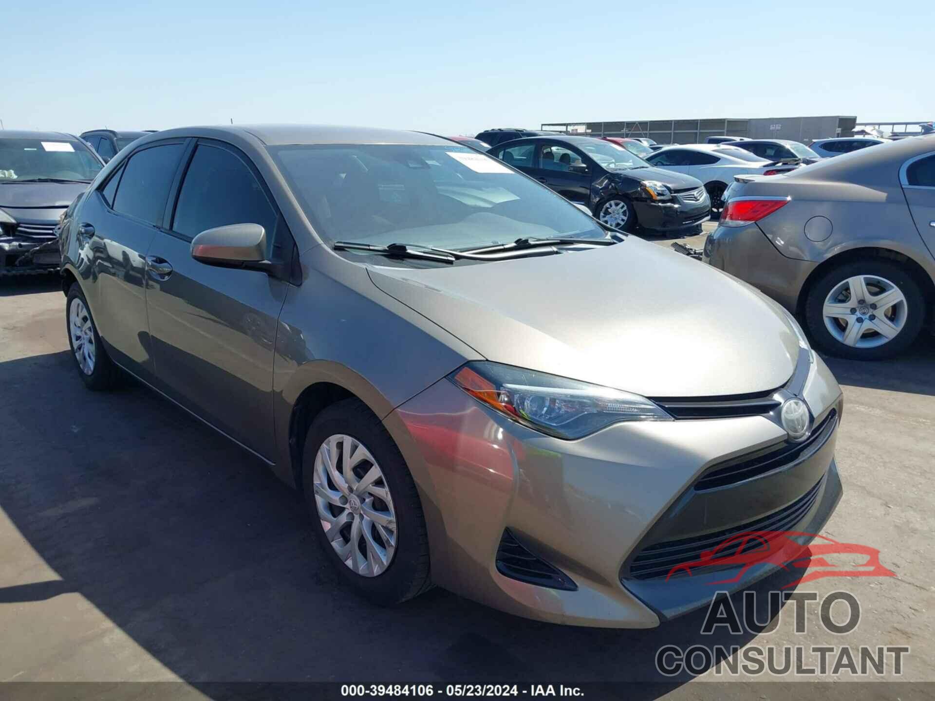 TOYOTA COROLLA 2018 - 5YFBURHE2JP756244