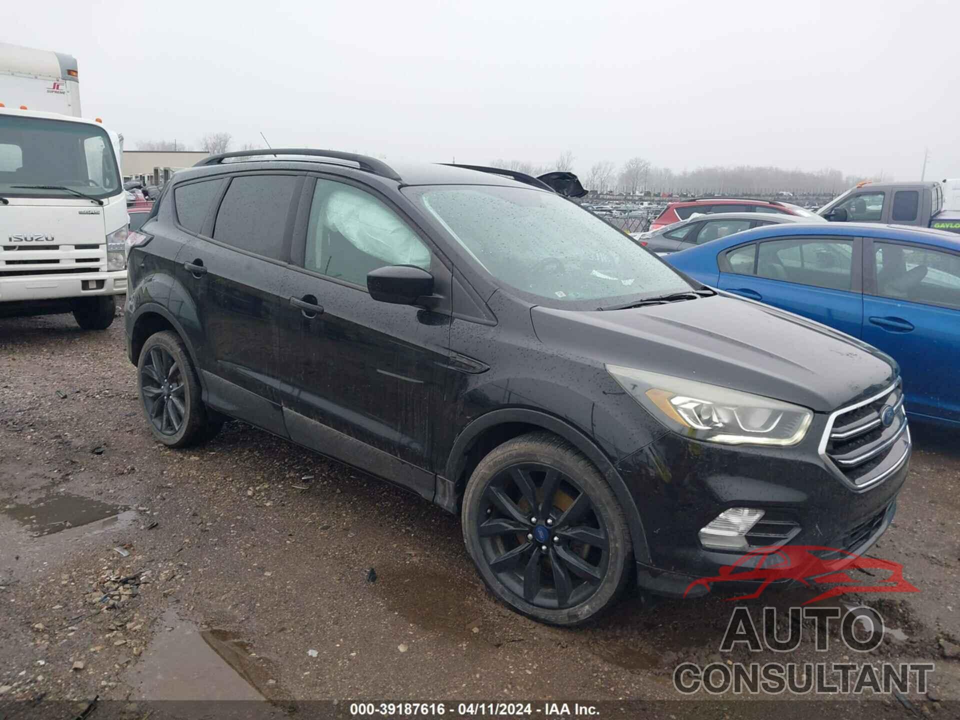 FORD ESCAPE 2017 - 1FMCU0GDXHUA12330