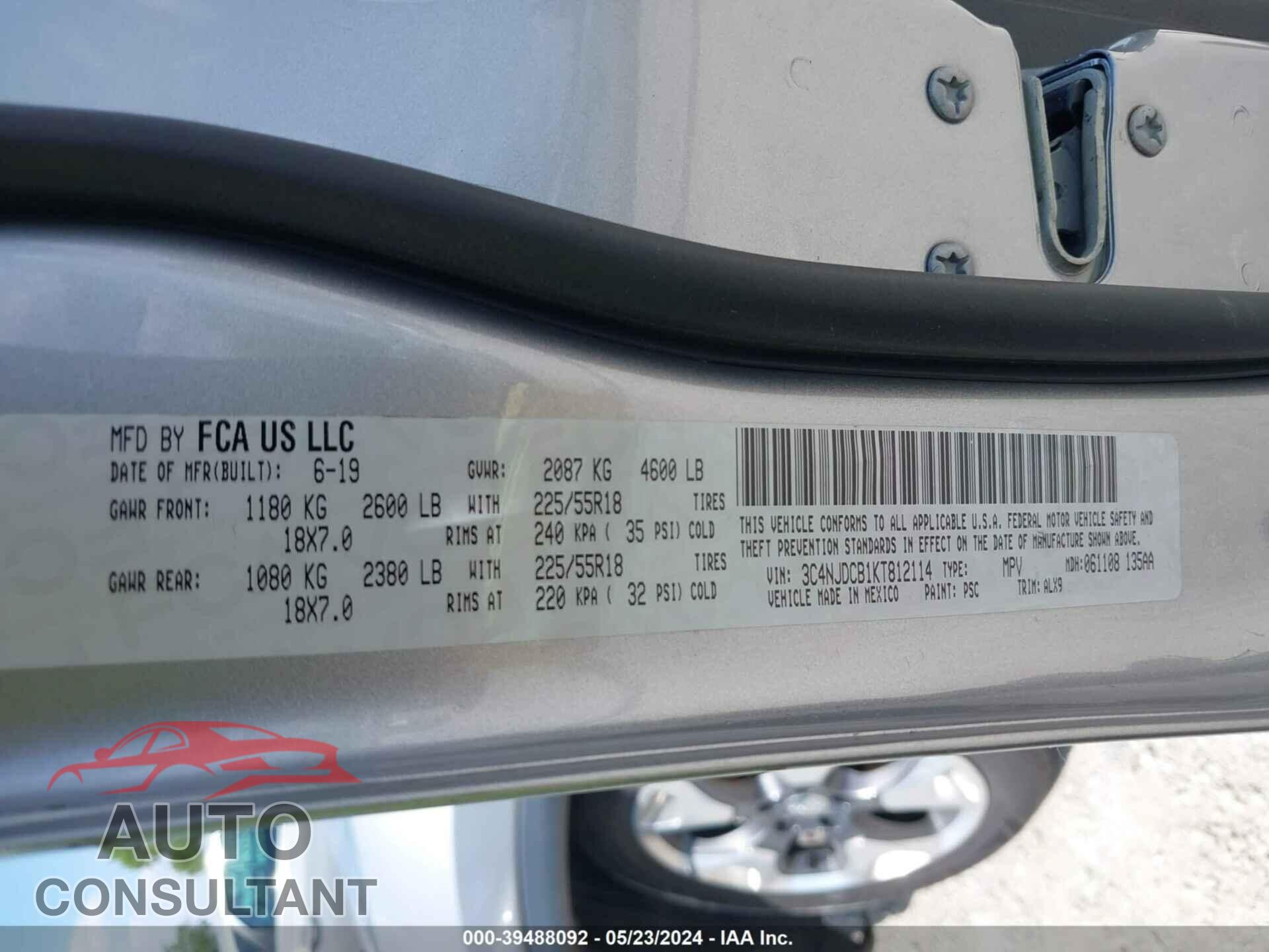 JEEP COMPASS 2019 - 3C4NJDCB1KT812114