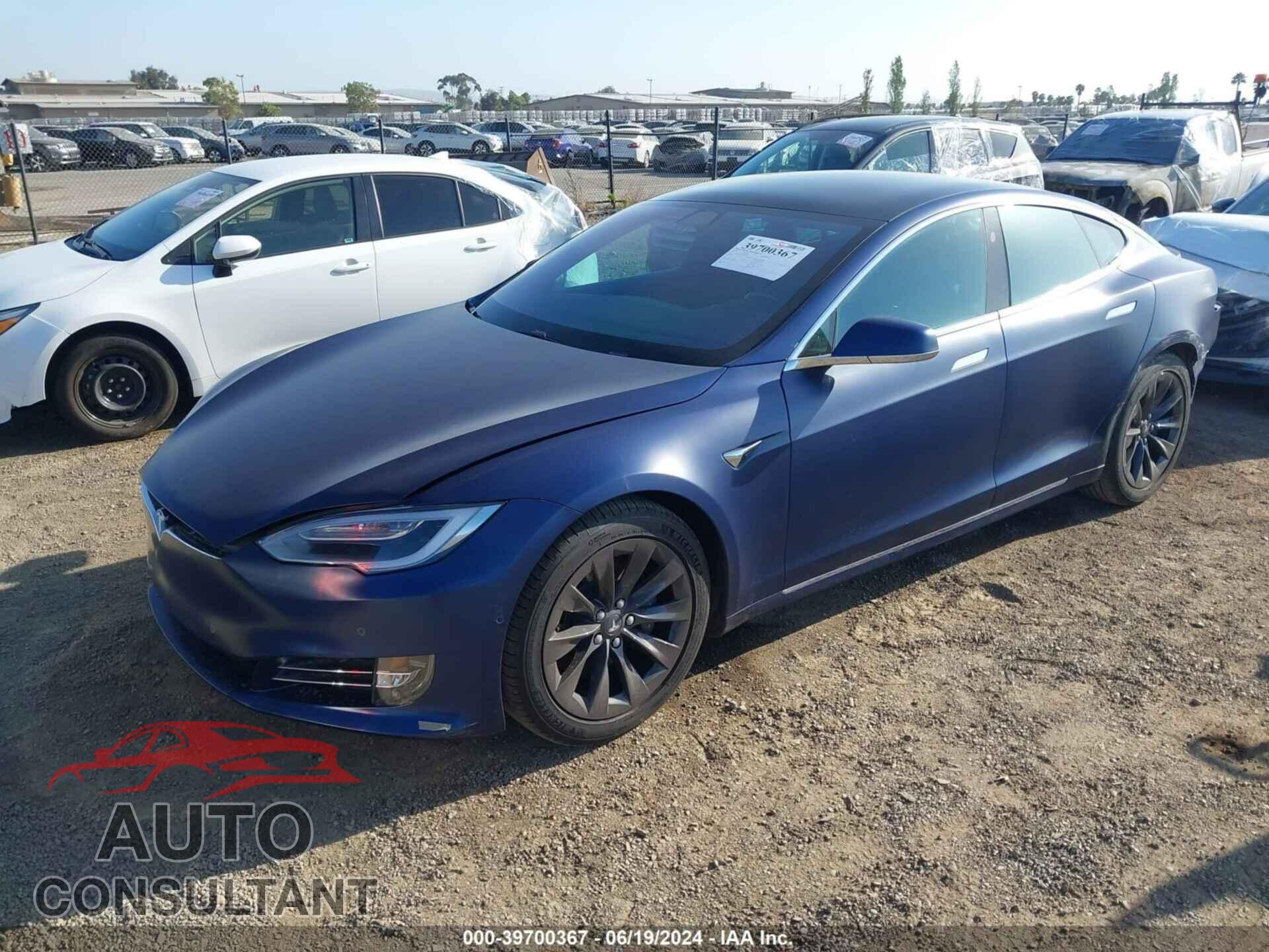 TESLA MODEL S 2018 - 5YJSA1E21JF276700