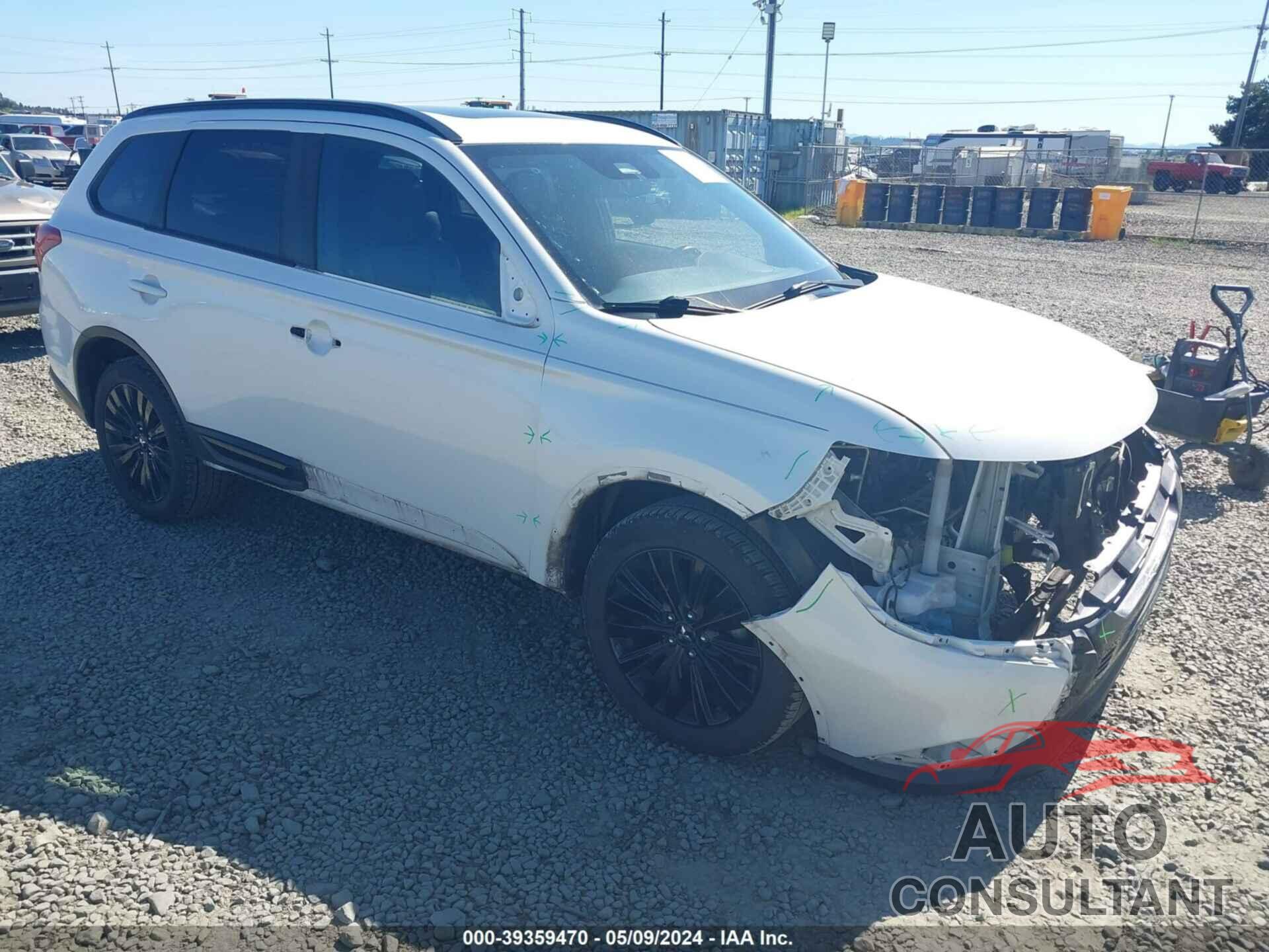 MITSUBISHI OUTLANDER 2020 - JA4AD3A33LZ028291