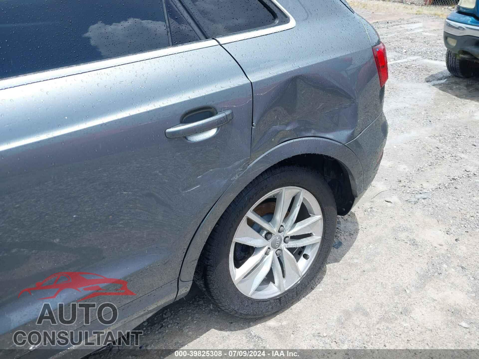 AUDI Q3 2016 - WA1BFCFS8GR015105
