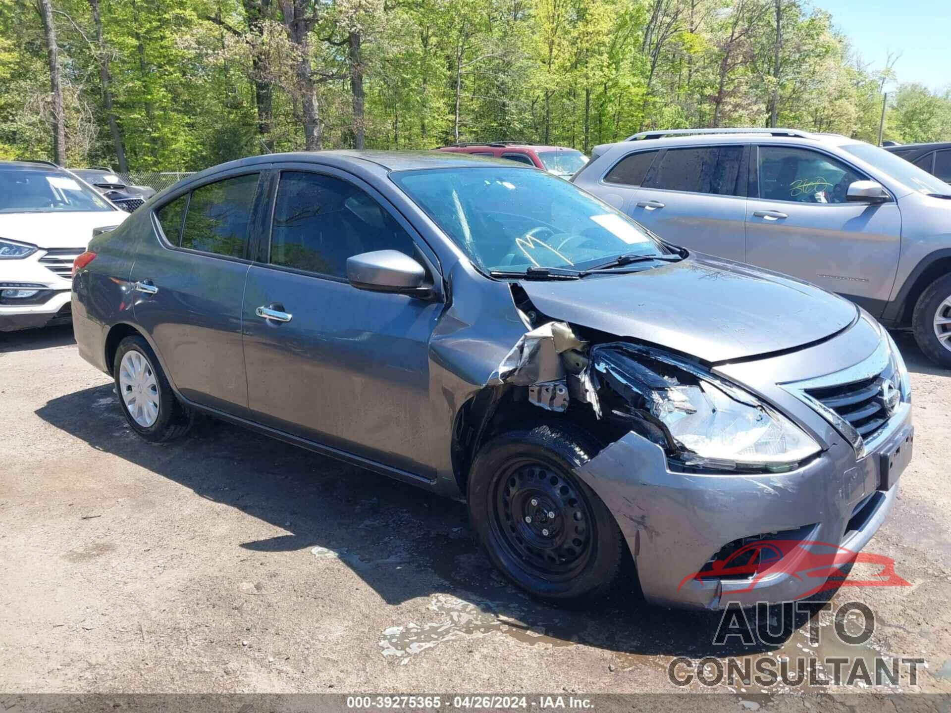 NISSAN VERSA 2018 - 3N1CN7AP7JL864215