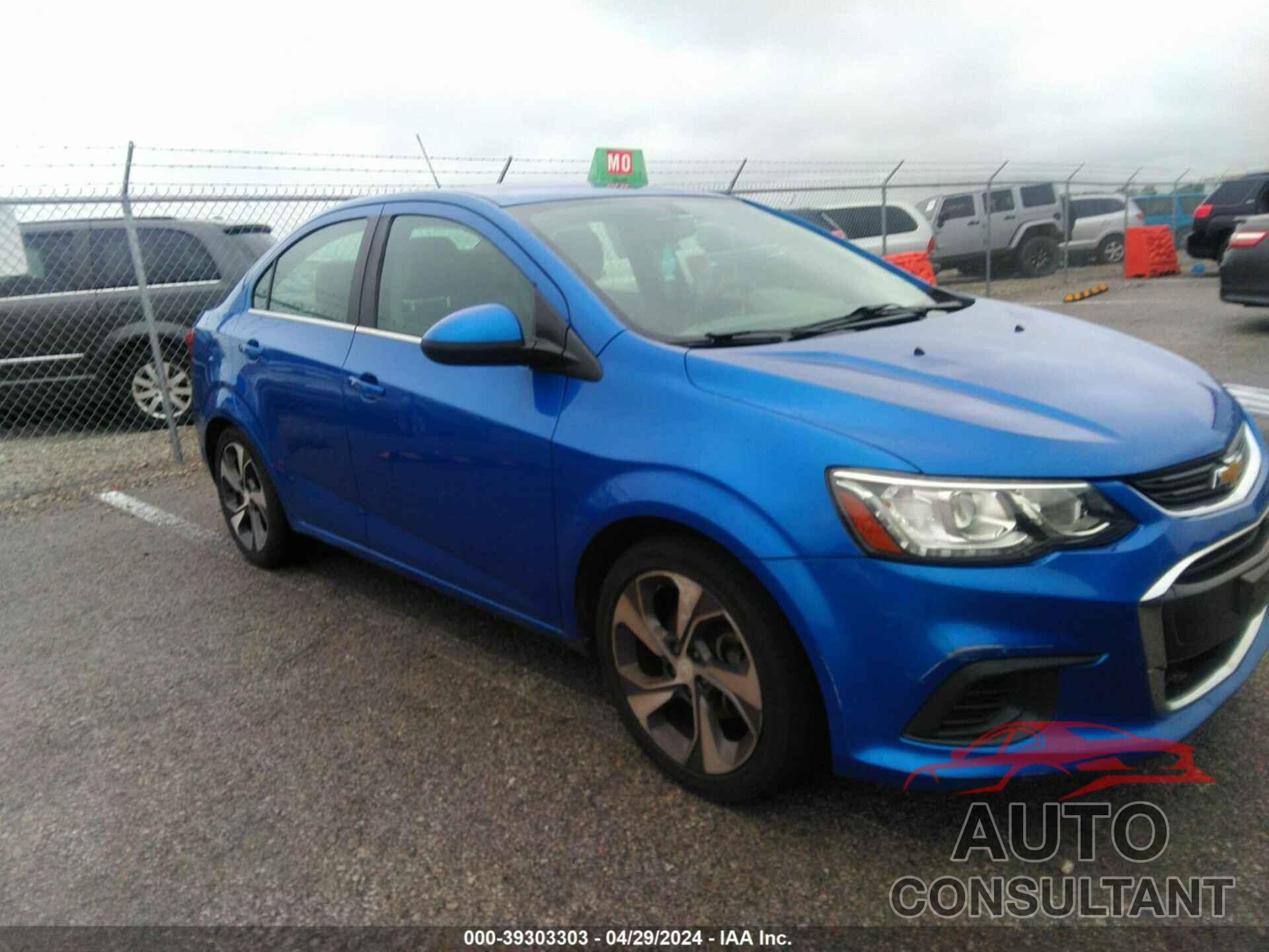 CHEVROLET SONIC 2017 - 1G1JF5SB2H4101780