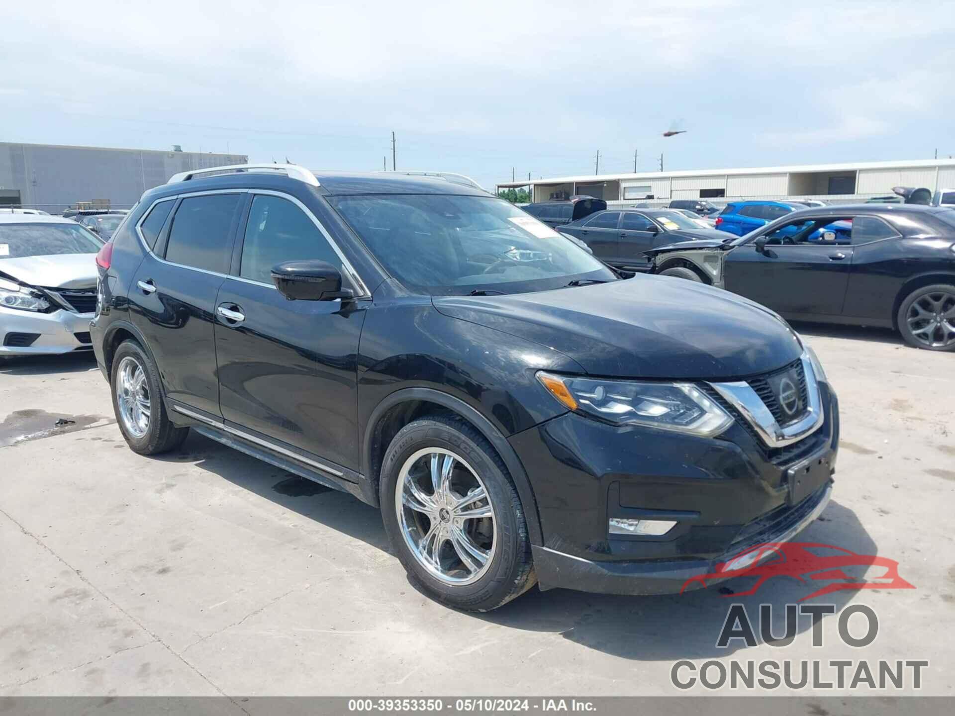 NISSAN ROGUE 2017 - 5N1AT2MT3HC752079