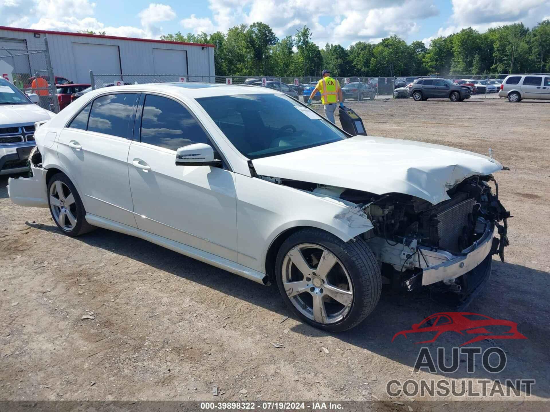 MERCEDES-BENZ E 350 2011 - WDDHF8HB0BA479335