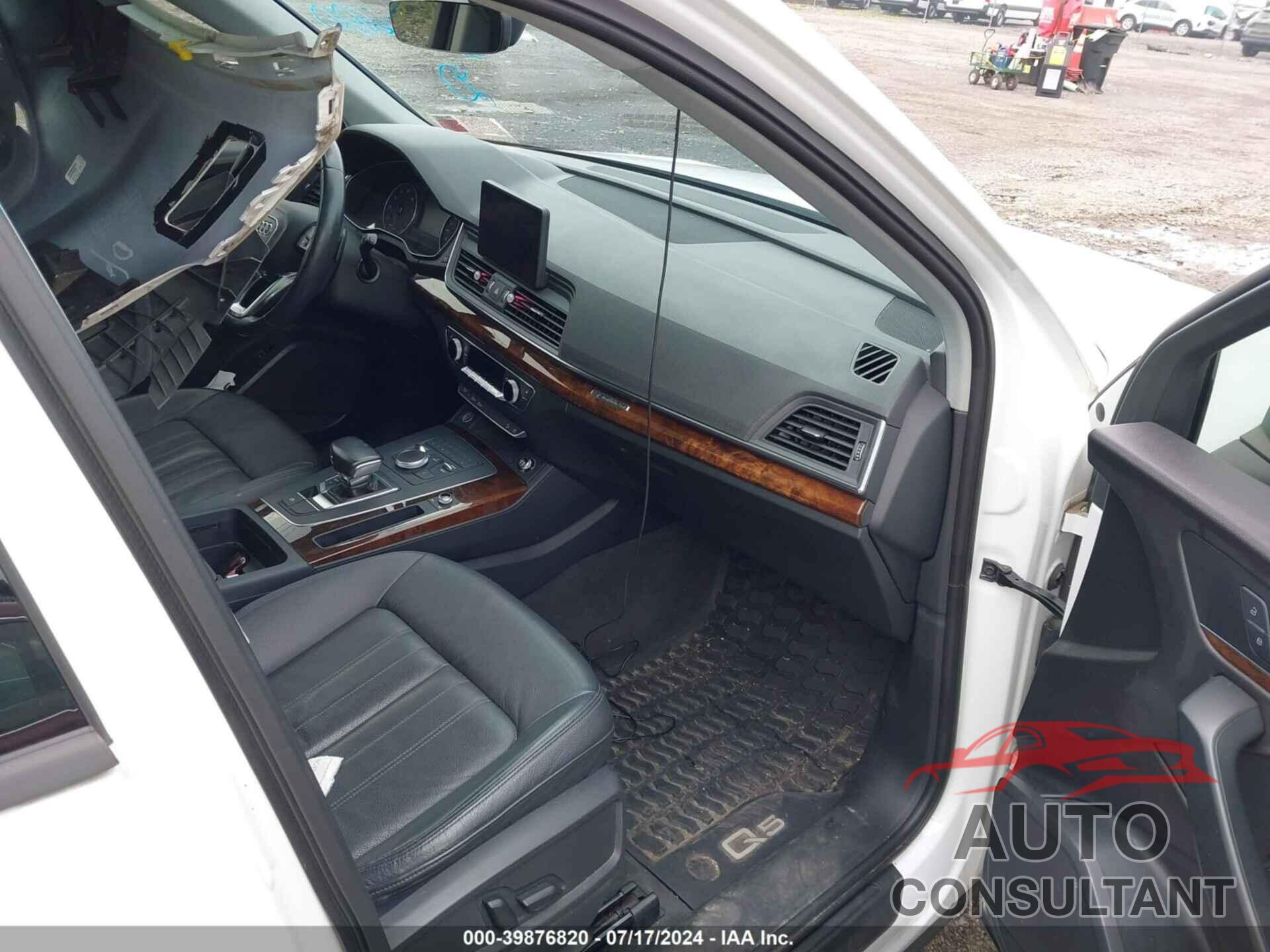 AUDI Q5 2018 - WA1ANAFY8J2005536