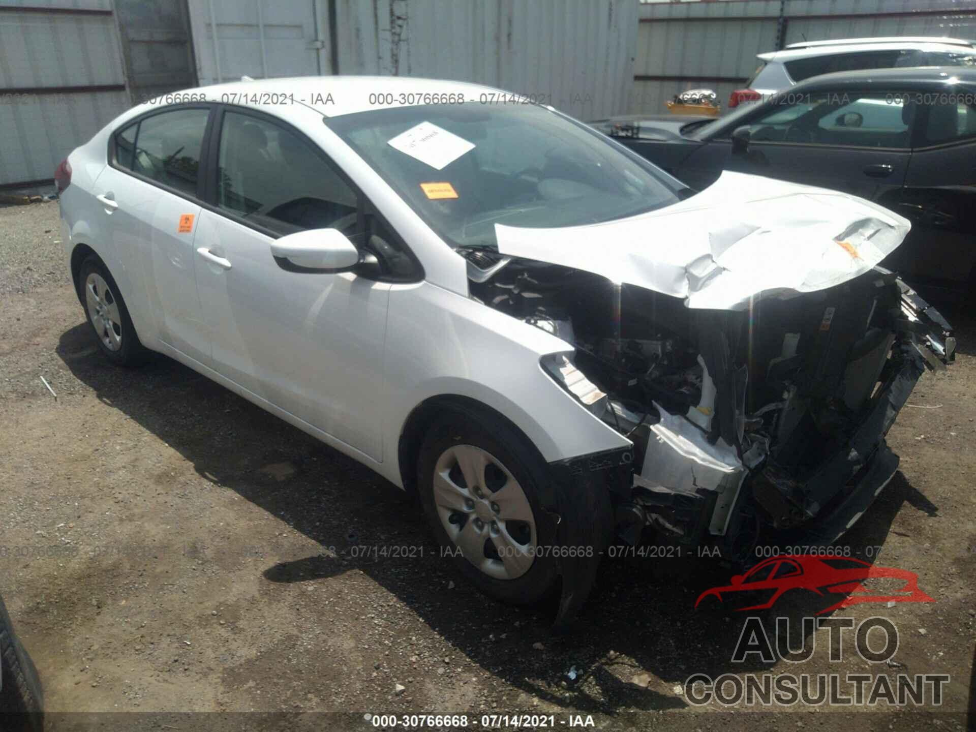 KIA FORTE 2018 - 3KPFL4A71JE245029