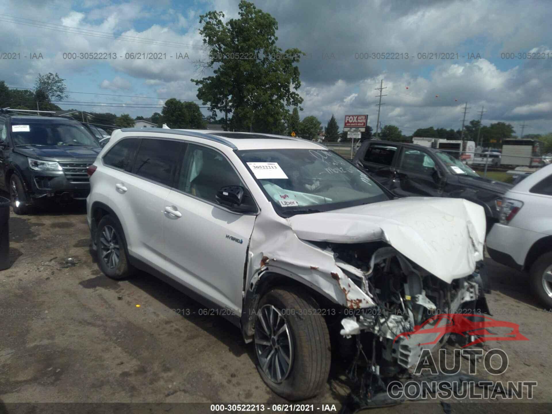 TOYOTA HIGHLANDER 2019 - 5TDJGRFH3KS053745