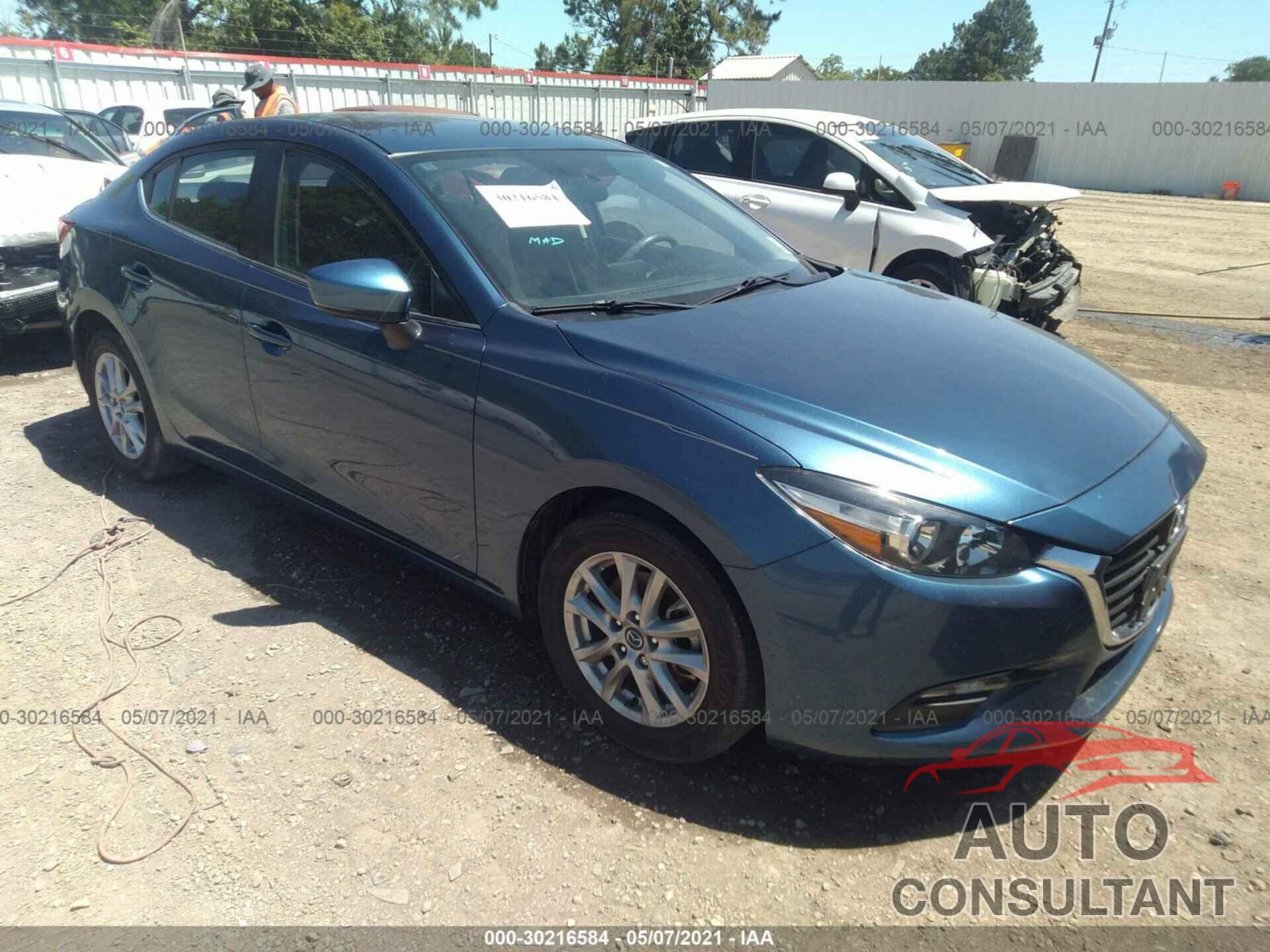 MAZDA MAZDA3 4-DOOR 2017 - JM1BN1U71H1142399