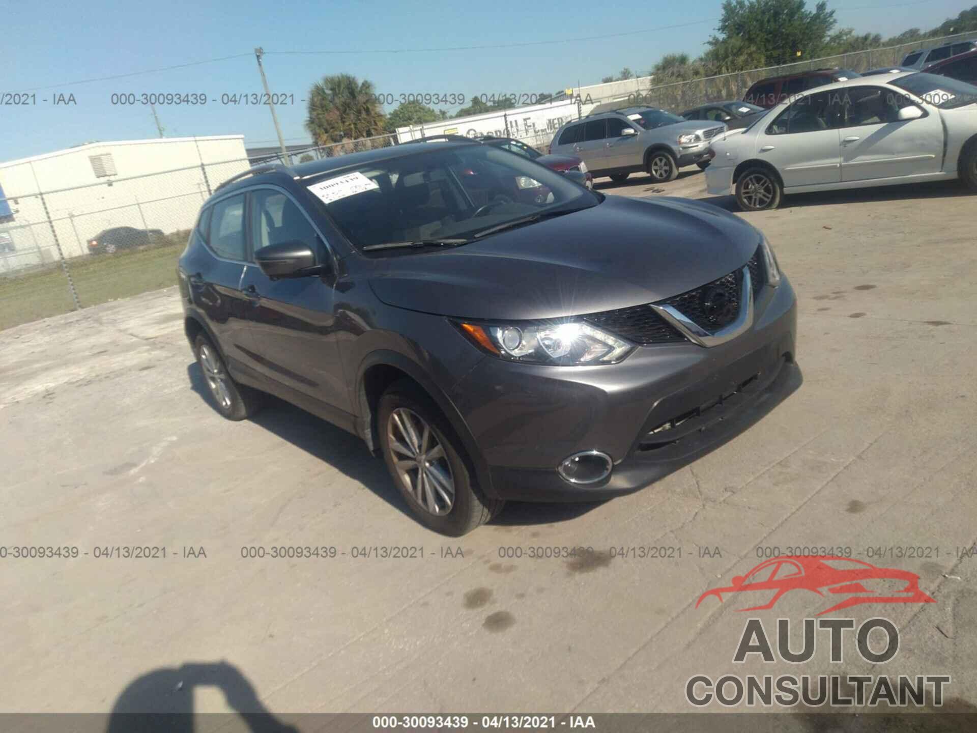 NISSAN ROGUE SPORT 2018 - JN1BJ1CP9JW190872