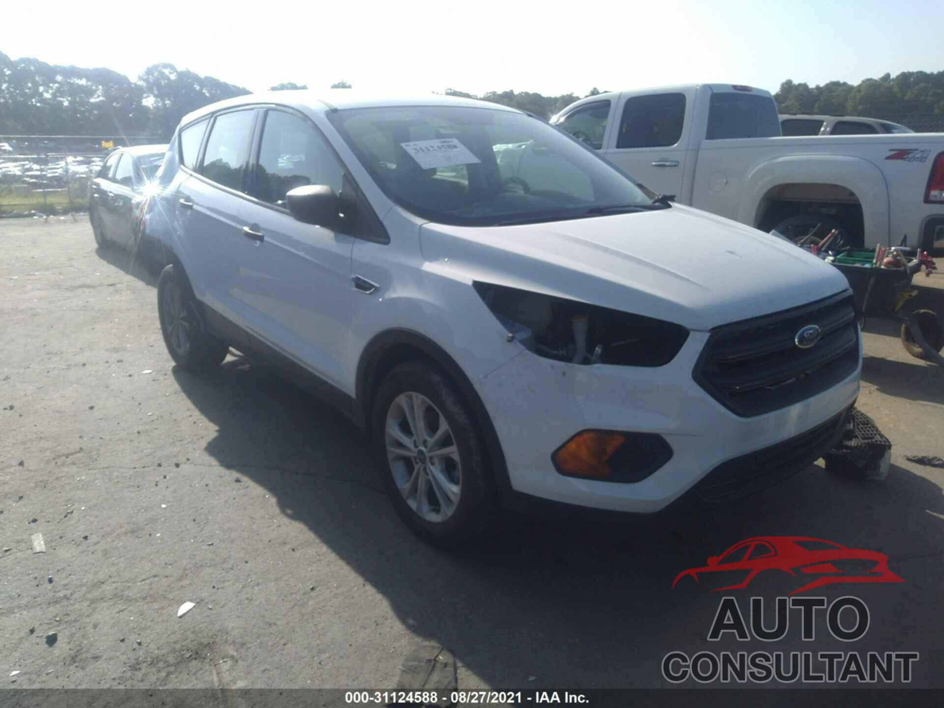 FORD ESCAPE 2017 - 1FMCU0F77HUD72506