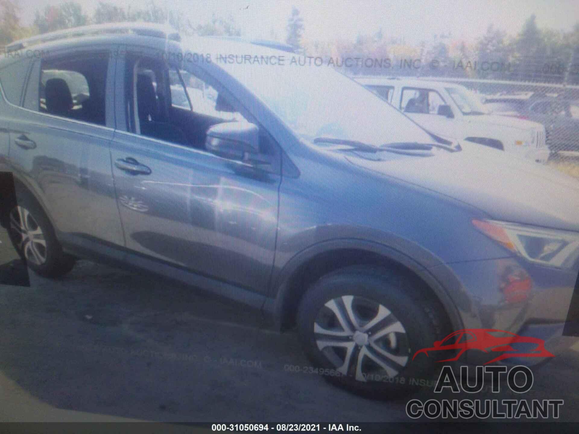 TOYOTA RAV4 2018 - JTMBFREV1JJ218041