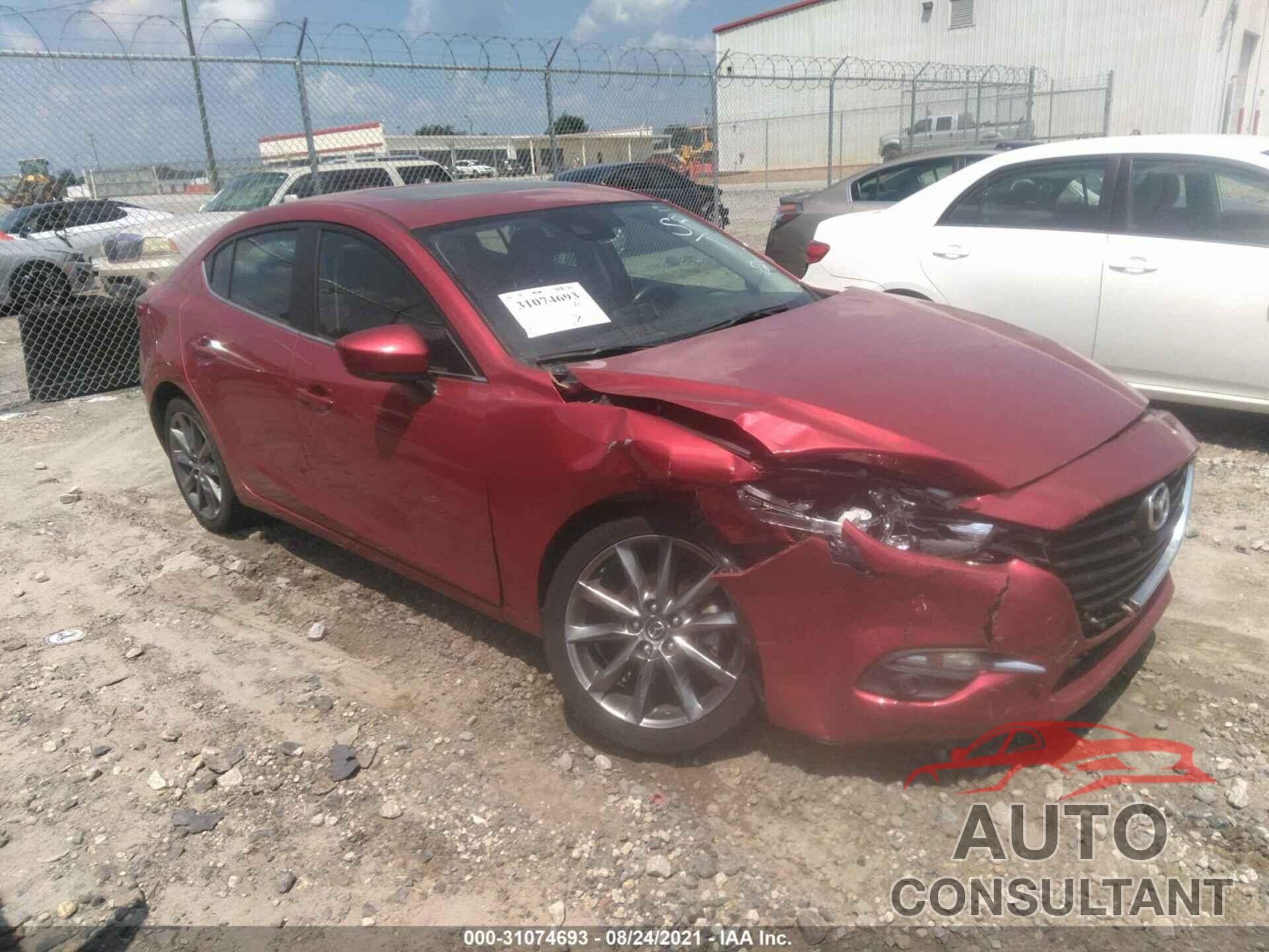 MAZDA MAZDA3 4-DOOR 2018 - 3MZBN1W39JM169088