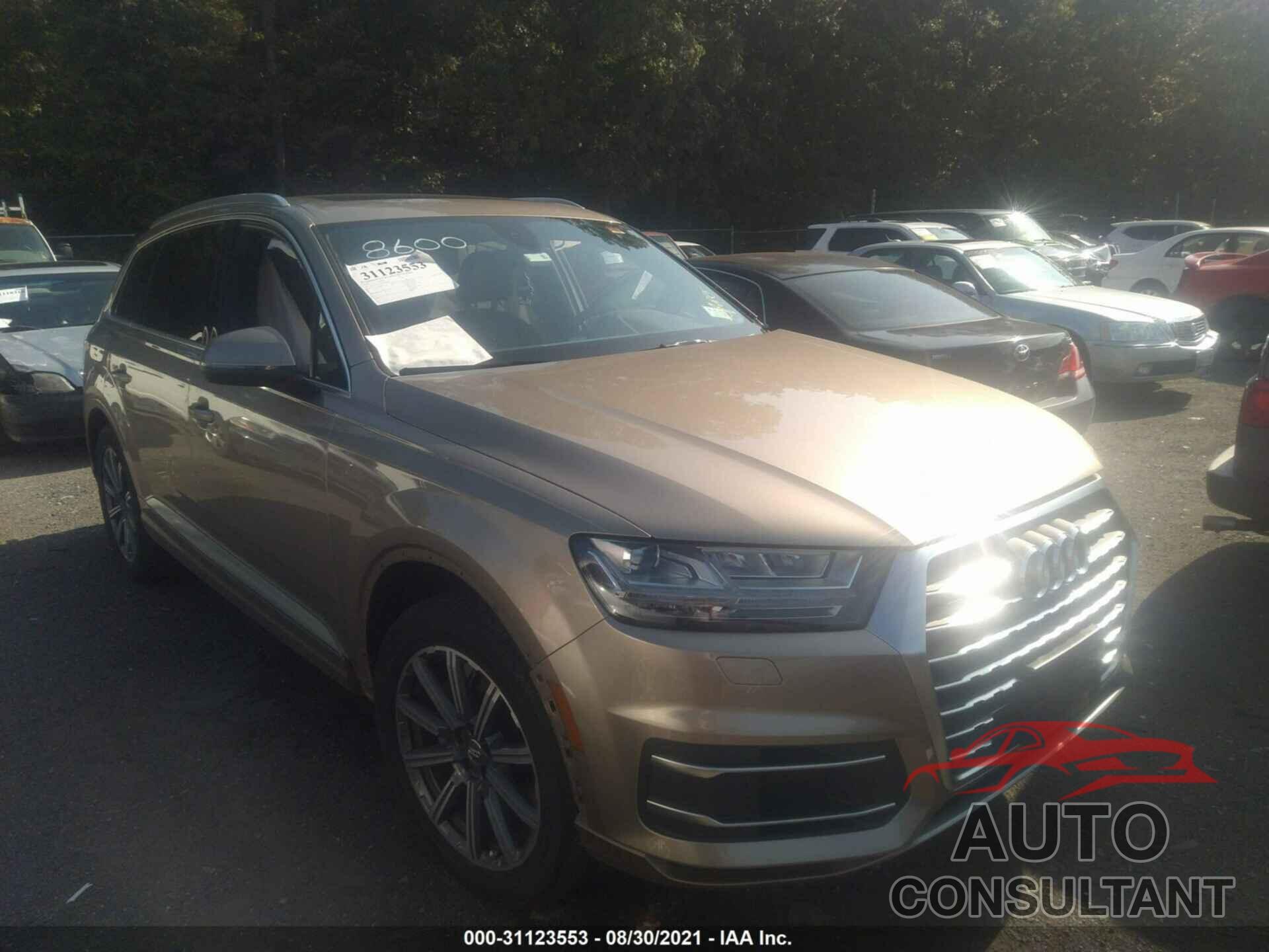 AUDI Q7 2019 - WA1LHAF76KD038600