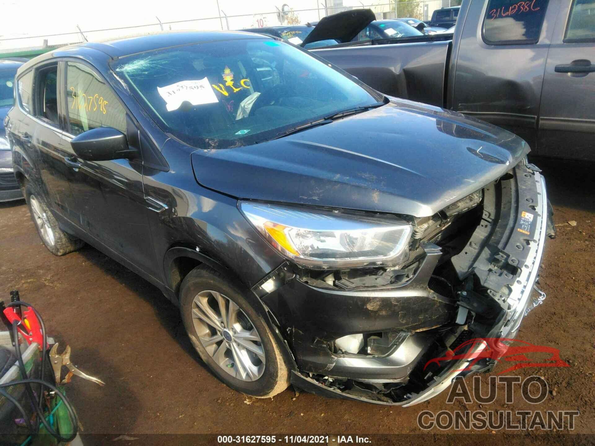 FORD ESCAPE 2017 - 1FMCU9GD6HUE78051